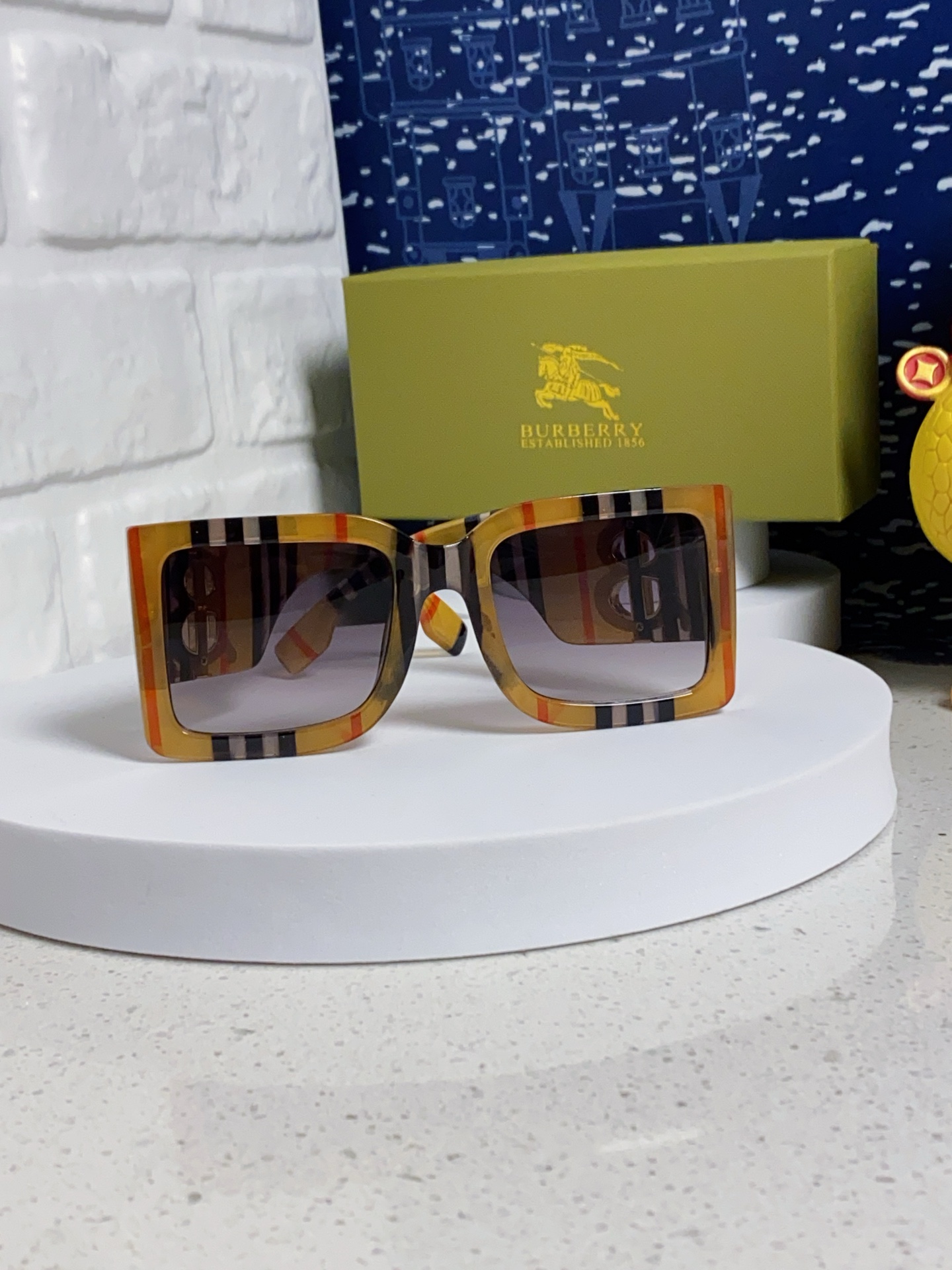 BURBERRY バーバリー サングラス ビッグフェイス メガネ フレーム 黄格纹 全6色展開 - 画像 3