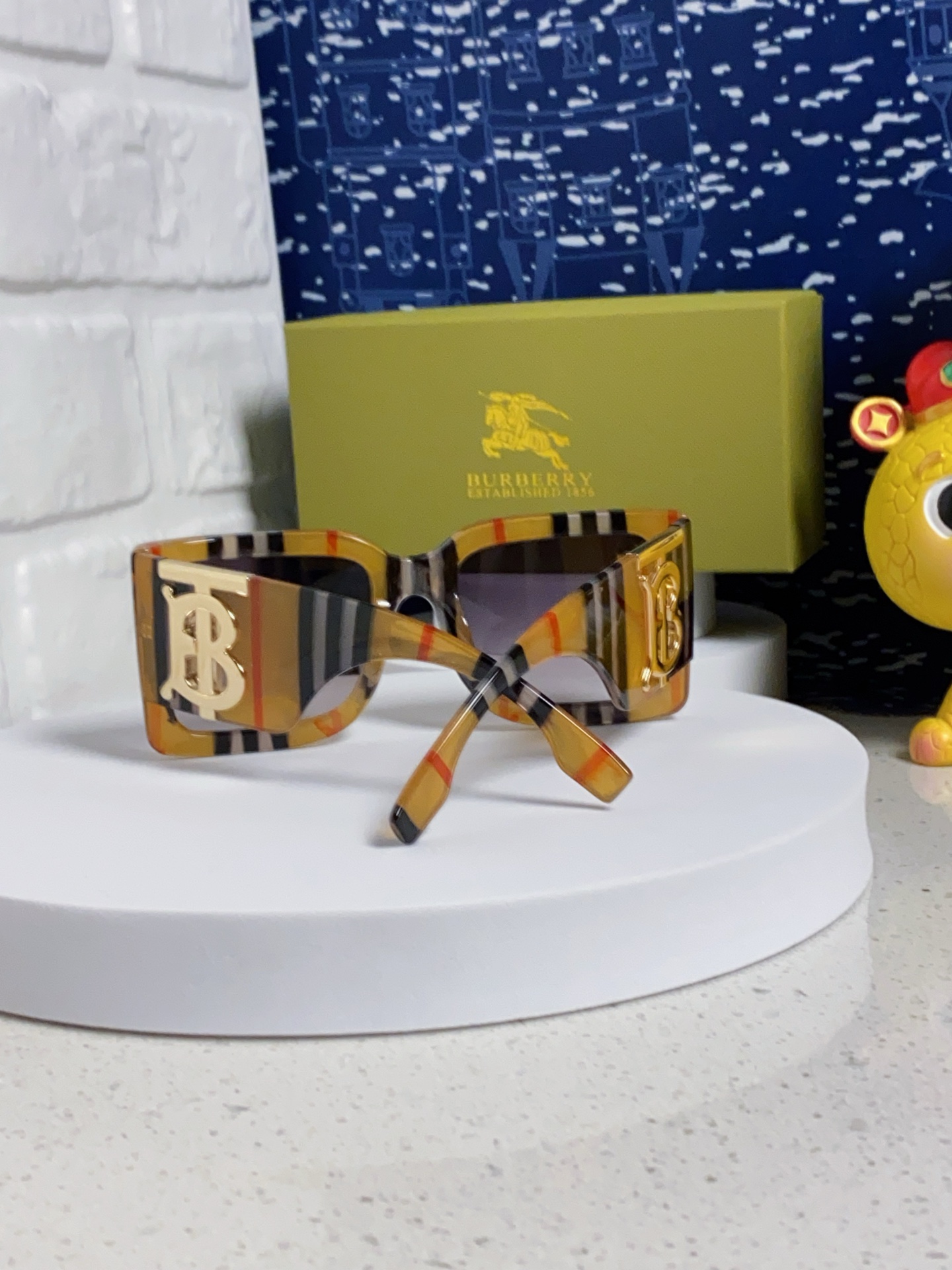 BURBERRY バーバリー サングラス ビッグフェイス メガネ フレーム 黄格纹 全6色展開 - 画像 4