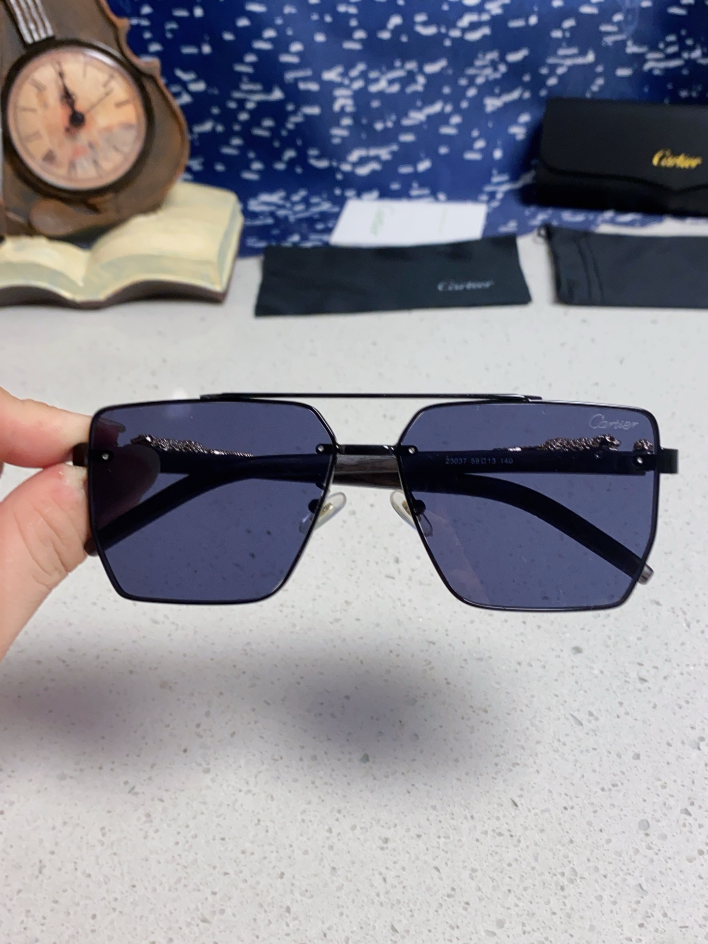 Cartier カルティエ フレームサングラス フレームタイプ メンズ レディース プラネット デザイン 2025 新作 ブラック 多色展開 - 画像 7