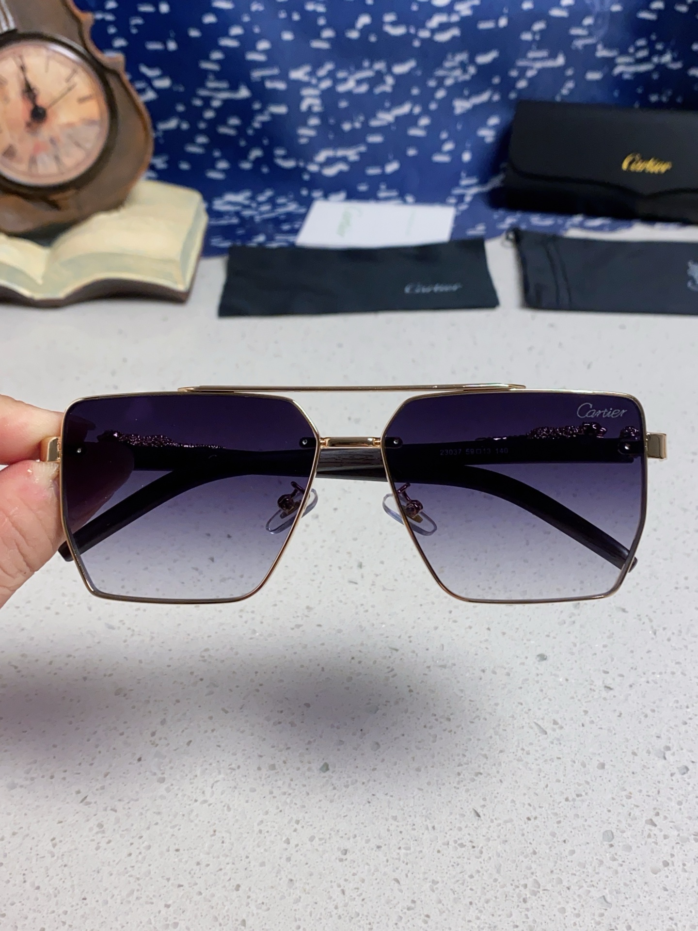 Cartier カルティエ フレームサングラス メンズ フレーム ショップ 高級感 グラデーション 2025年新作 ブラック ゴールド レディース 5000円以上 31283 - 画像 7