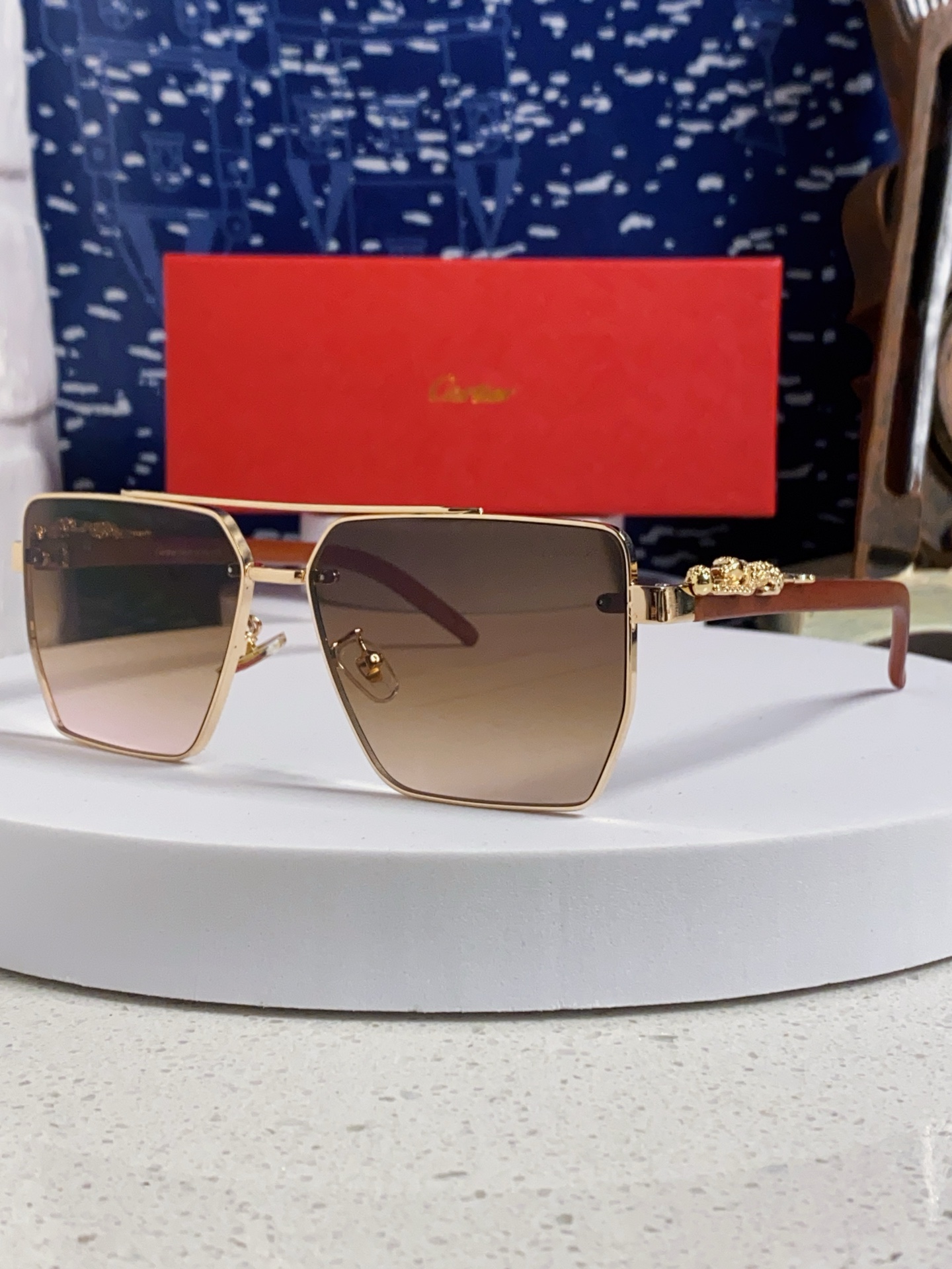 Cartier カルティエ フレームサングラス ペンギンモデル デザイン ゴールド ブラウン レディース 多色展開