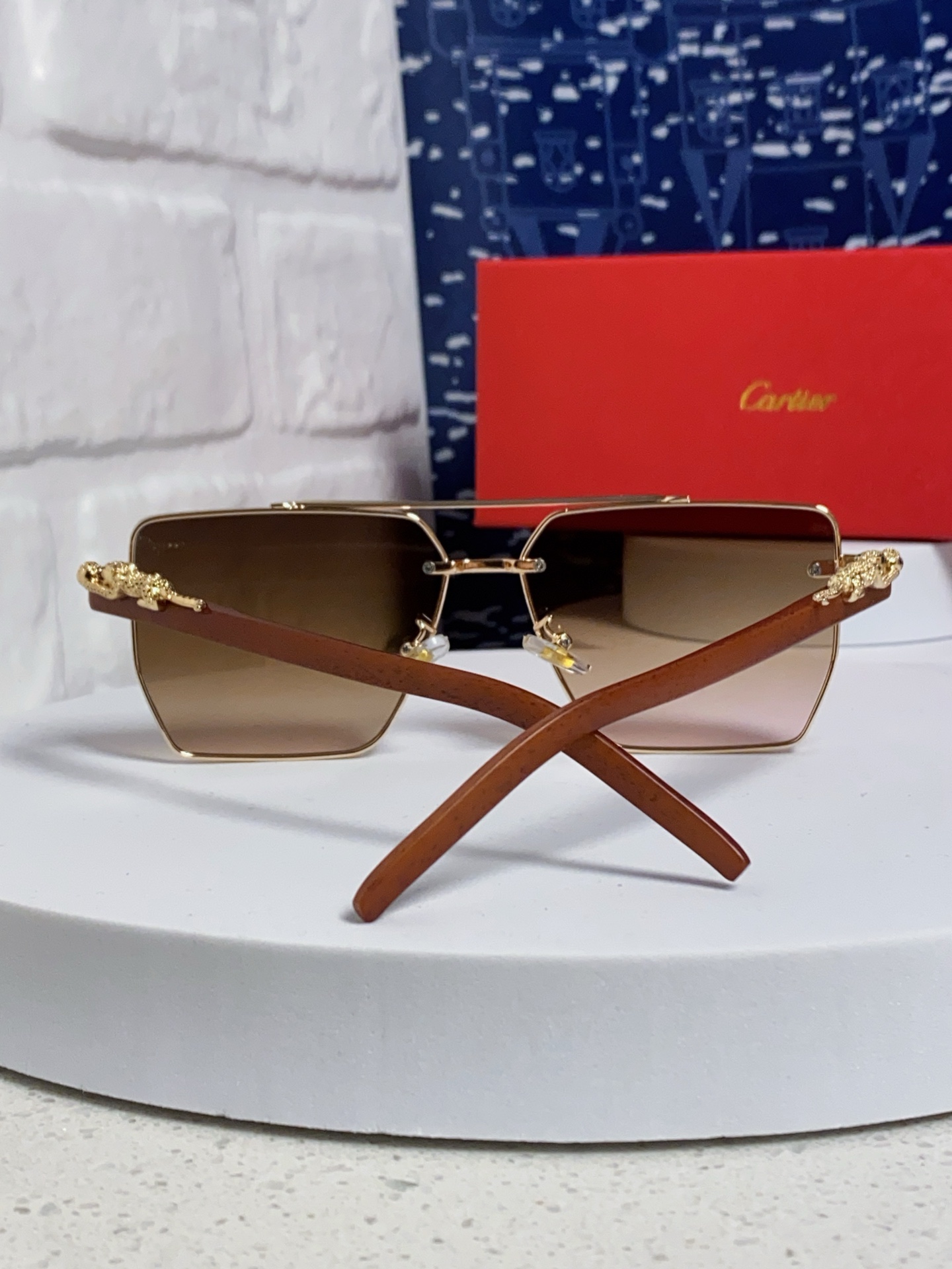 Cartier カルティエ フレームサングラス ペンギンモデル デザイン ゴールド ブラウン レディース 多色展開 - 画像 6