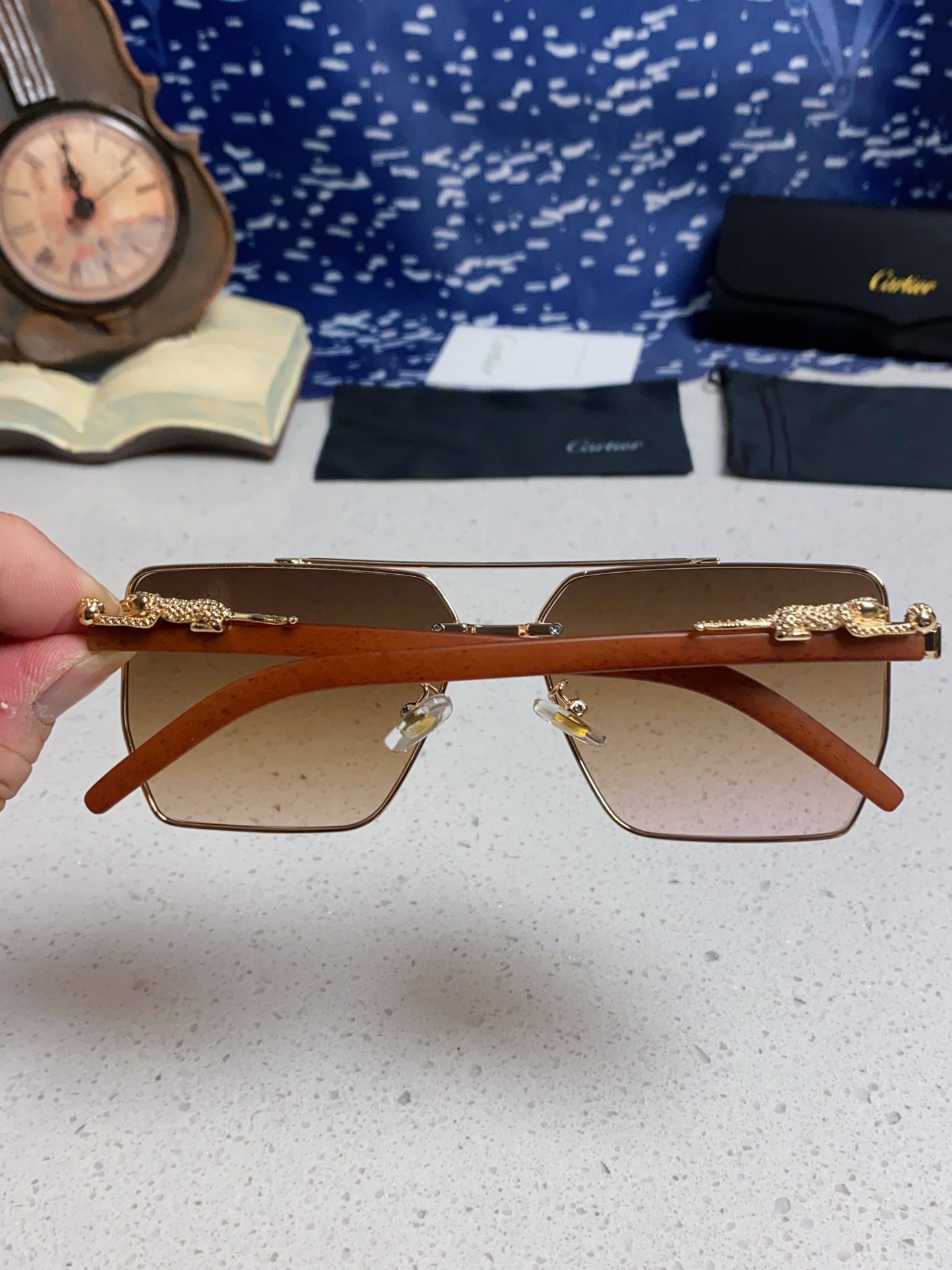 Cartier カルティエ フレームサングラス ペンギンモデル デザイン ゴールド ブラウン レディース 多色展開 - 画像 8