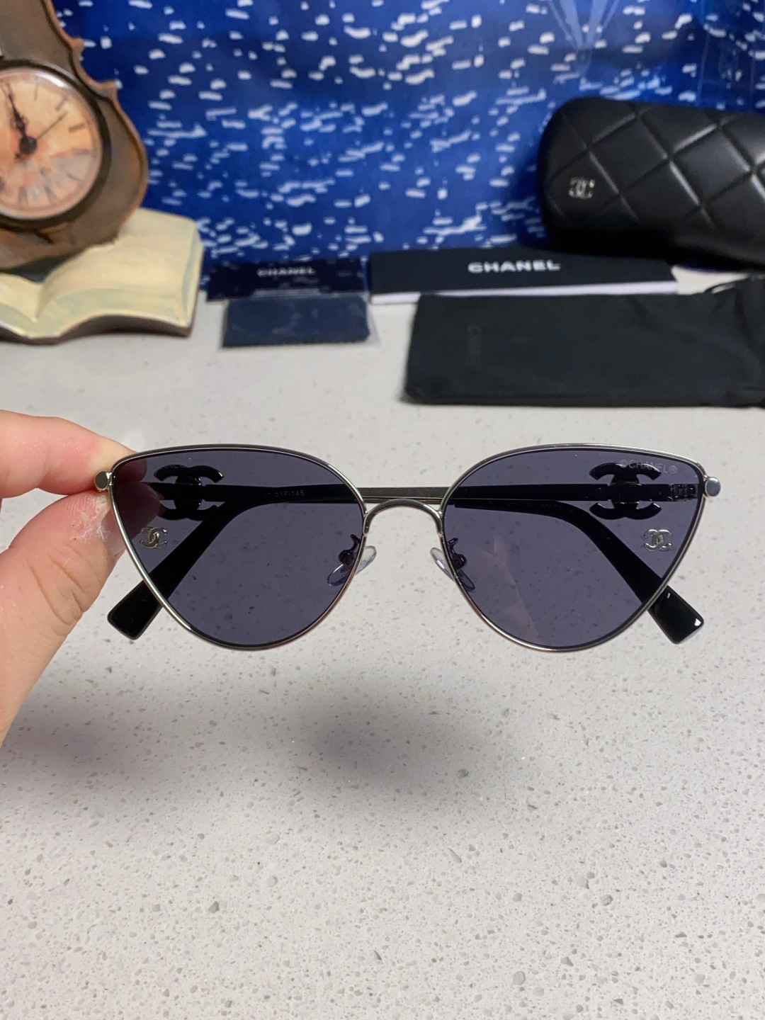 CHANEL シャネル サングラス フェイス形状：丸みを帯びた猫目型 レディース 通勤 シルバー ブラック ブラウン 多色展開 - 画像 7