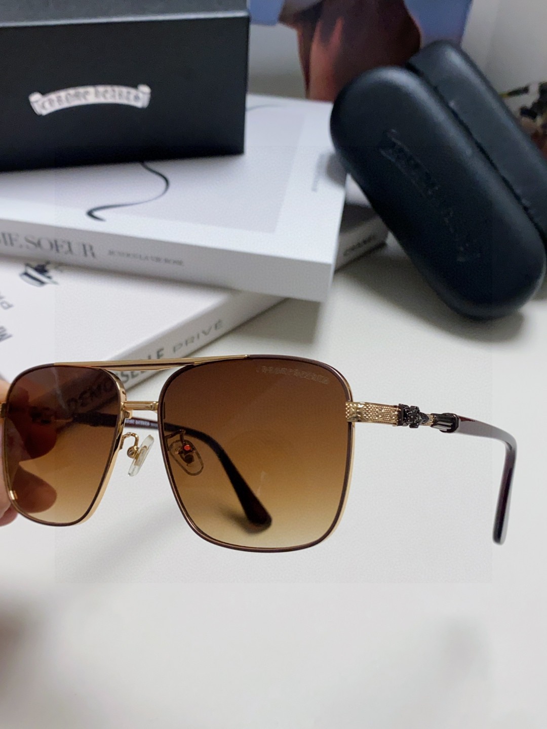 CHROME HEARTS クロムハーツ メガネ ダブルブリッジ サングラス 防紫外线 メンズ レディース ブラック ブラウン ネイビー 多色展開 - 画像 7