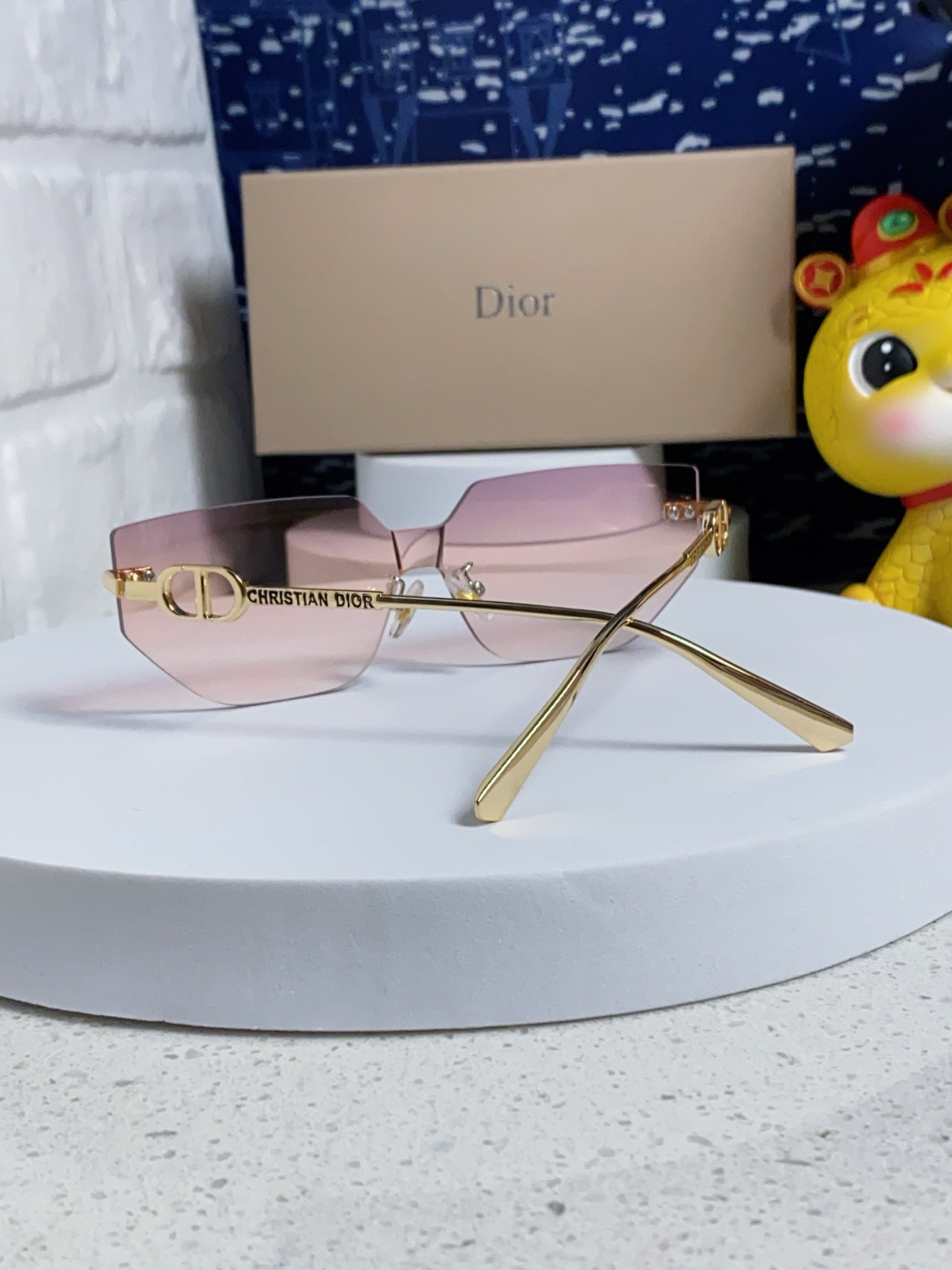 Dior ディオール サングラス フレームレス 本物風 サングラス メンズ レディース 2025年新款 多色展開 - 画像 4