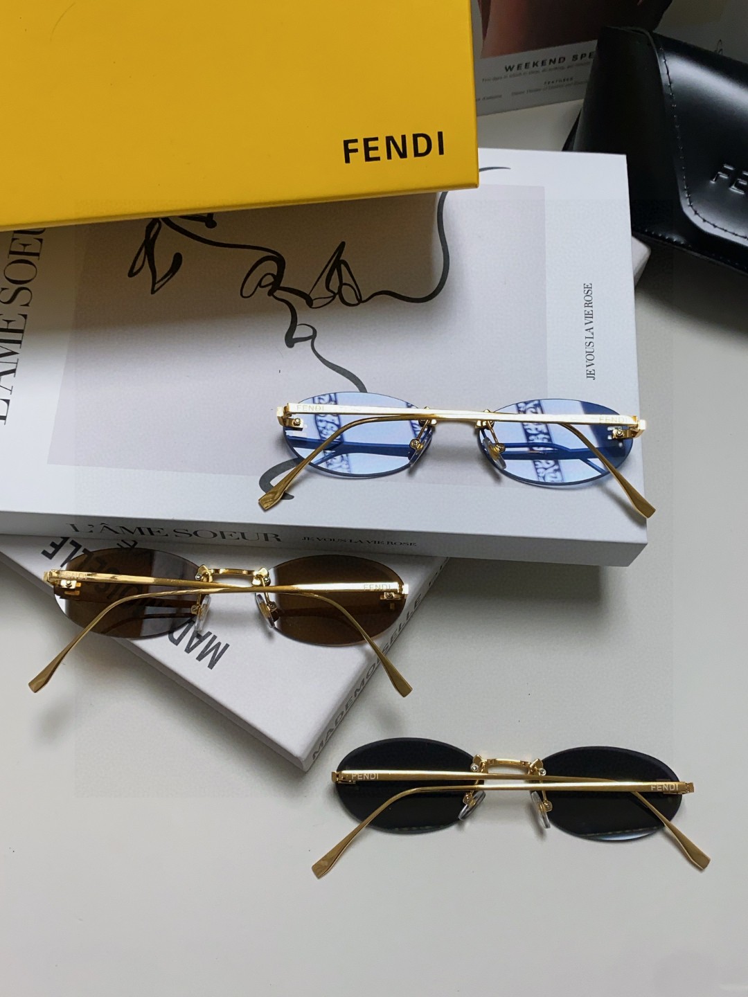 FENDI フェンディ サングラス 2024新作 金属無フレーム 橢円型 ファッション シャドウサングラス メンズ レディース 3色展開 - 画像 3