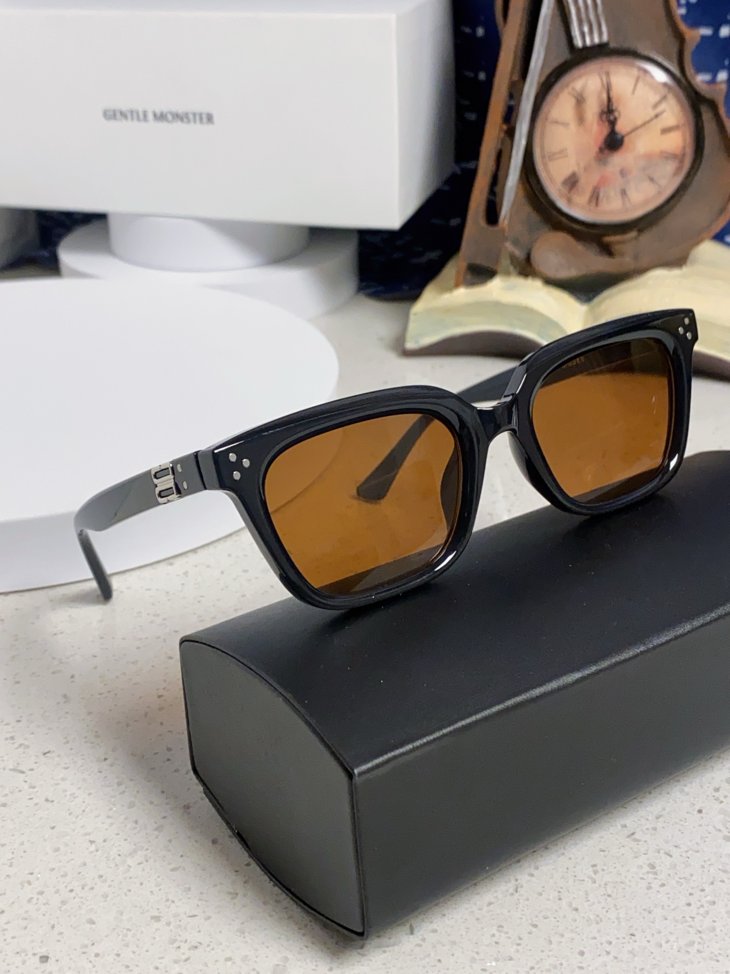 GENTLE MONSTER ジントルモンスター サングラス MUSEE_31223 メンズ 2025年新作 フレーム付き 多色展開 - 画像 3