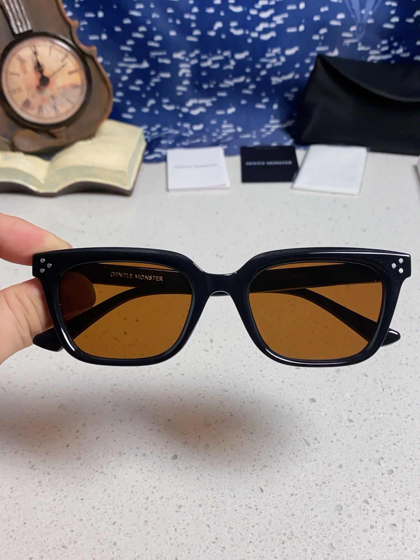 GENTLE MONSTER ジントルモンスター サングラス MUSEE_31223 メンズ 2025年新作 フレーム付き 多色展開 - 画像 9
