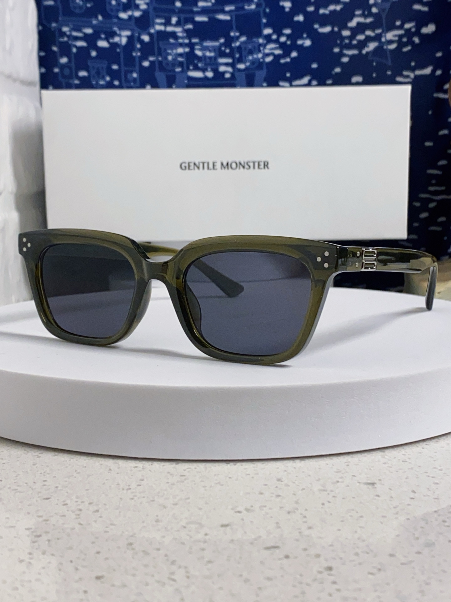 GENTLE MONSTER ジェントルモンスター サングラス Musee_31224 フレームモデル 2025年新作 高級感 男女兼用 オーバル型 多色展開 - 画像 8