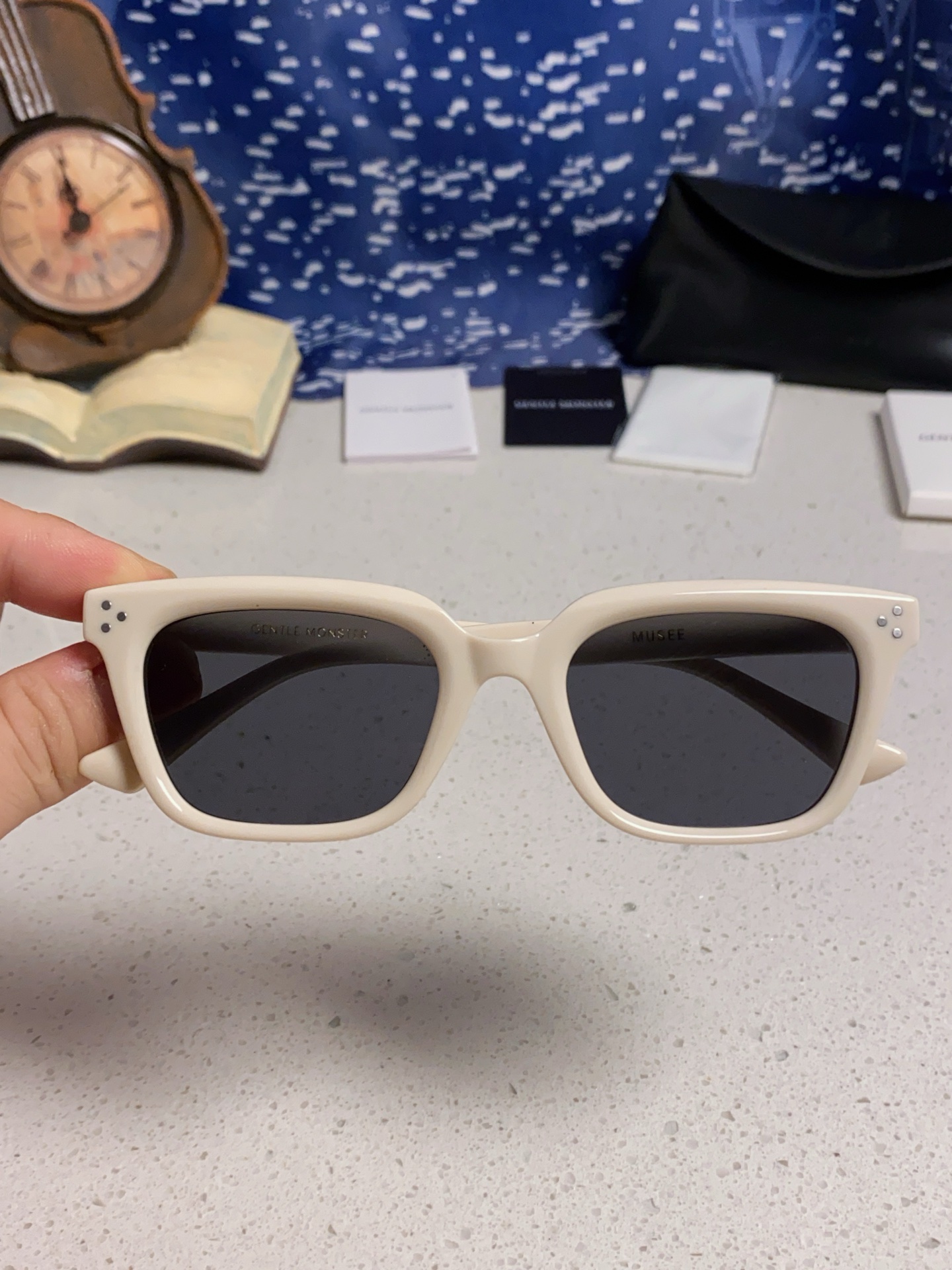 GENTLE MONSTER ジェントルモンスター サングラス Musee_31225 メンズ ショップスタイル ミルクホワイト 多色展開 - 画像 9
