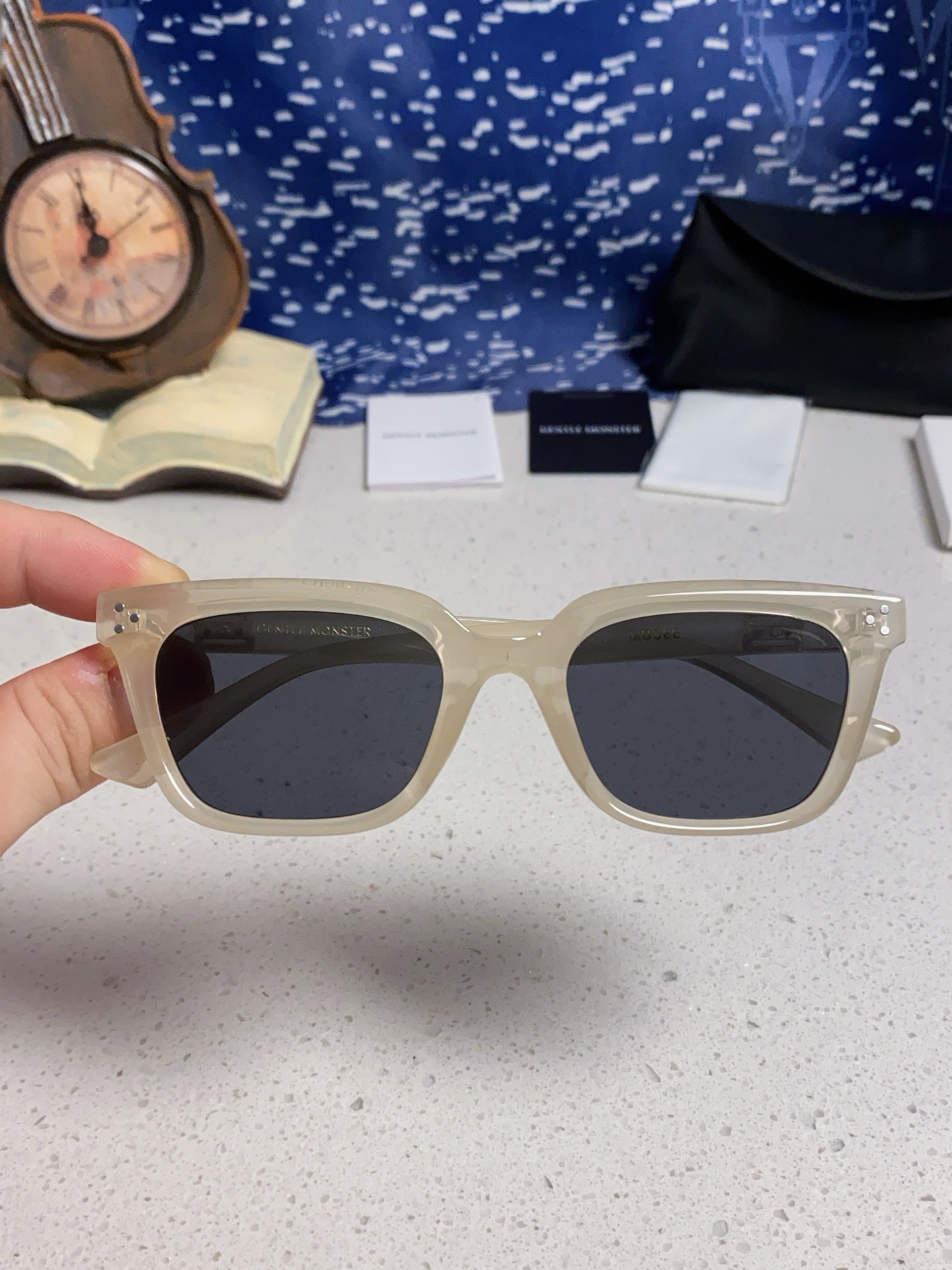 GENTLE MONSTER ジェントルモンスター サングラス MUSEE_31226 メンズ 2025新品 フレーム付き 多色展開 - 画像 8