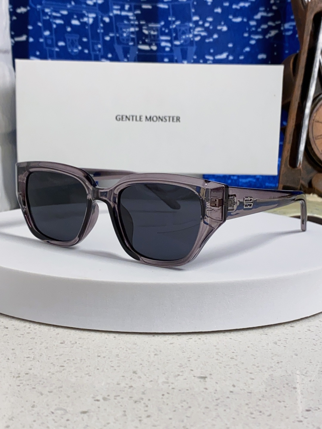 GENTLE MONSTER ジェントルモンスター メガネ サングラス 2025年新作 フレーム レディース メンズ 透粉 透绿 透灰 黒茶 黒色 全5色展開