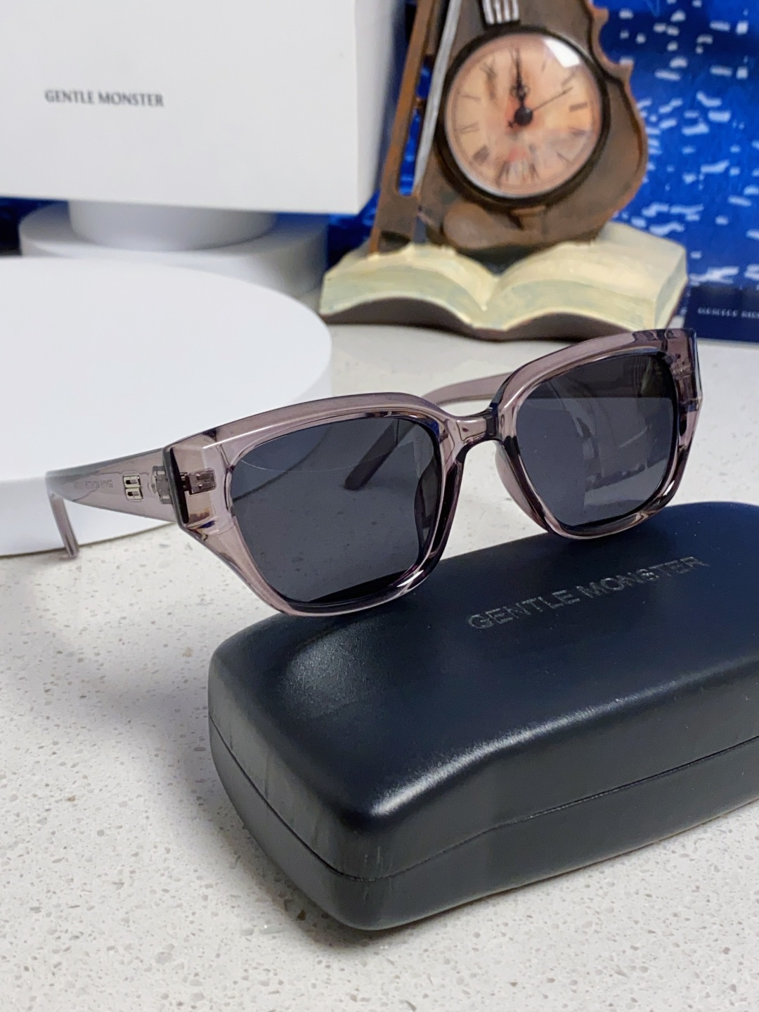 GENTLE MONSTER ジェントルモンスター メガネ サングラス 2025年新作 フレーム レディース メンズ 透粉 透绿 透灰 黒茶 黒色 全5色展開 - 画像 2