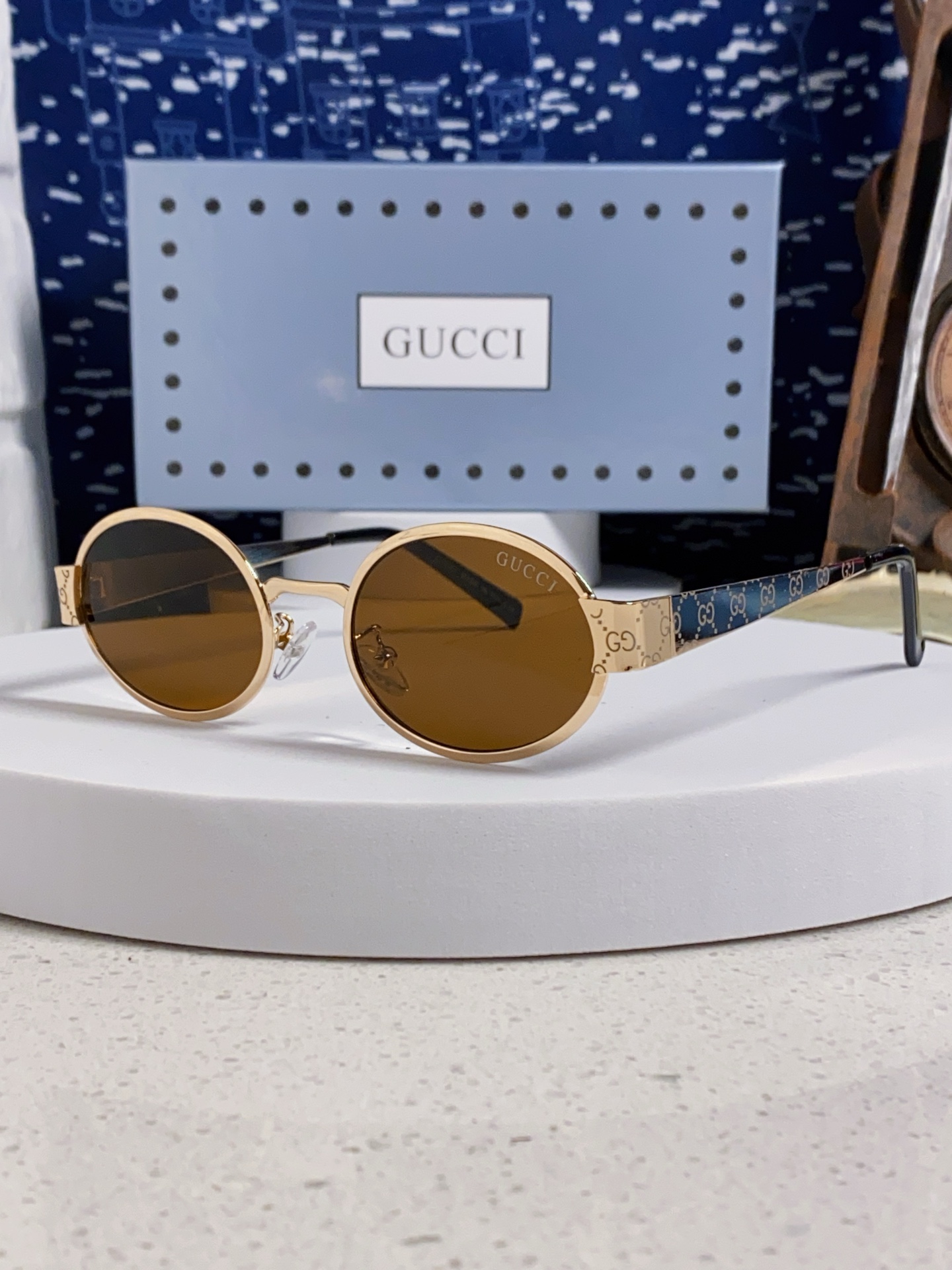 GUCCI グッチ サングラス メンズ レディース 楕円型 金属フレーム 防紫外線 シルバー ブラック マットブラック 茶色 ピンク ブルー 全6色展開