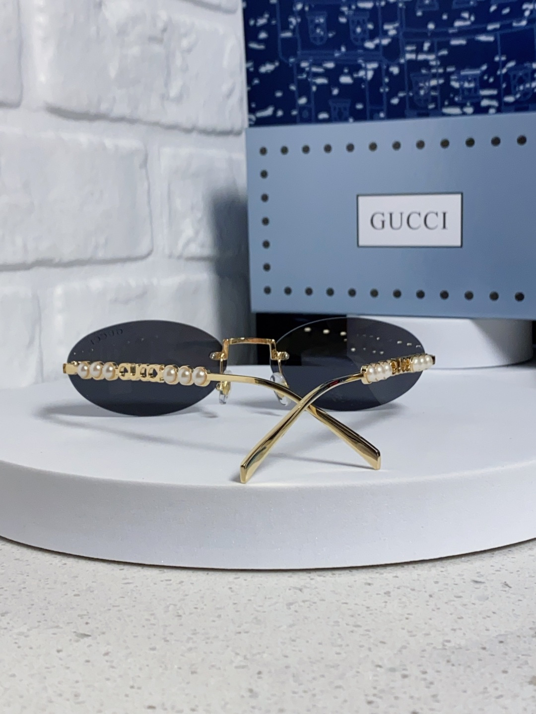 GUCCI グッチ メガネ サングラス オーバル型 ピアス レディース 2025年モデル ブラック ホワイト 多色展開 - 画像 6