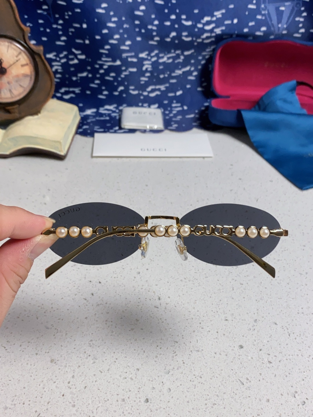 GUCCI グッチ メガネ サングラス オーバル型 ピアス レディース 2025年モデル ブラック ホワイト 多色展開 - 画像 8