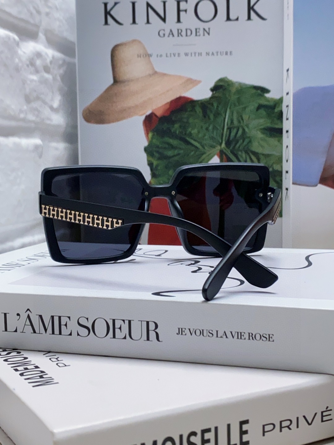 HERMES ヘルメス サングラス フラットシェイプ 偏光 レディース メンズ 男女兼用 ブラック ホワイト カーキ 多色展開 - 画像 6