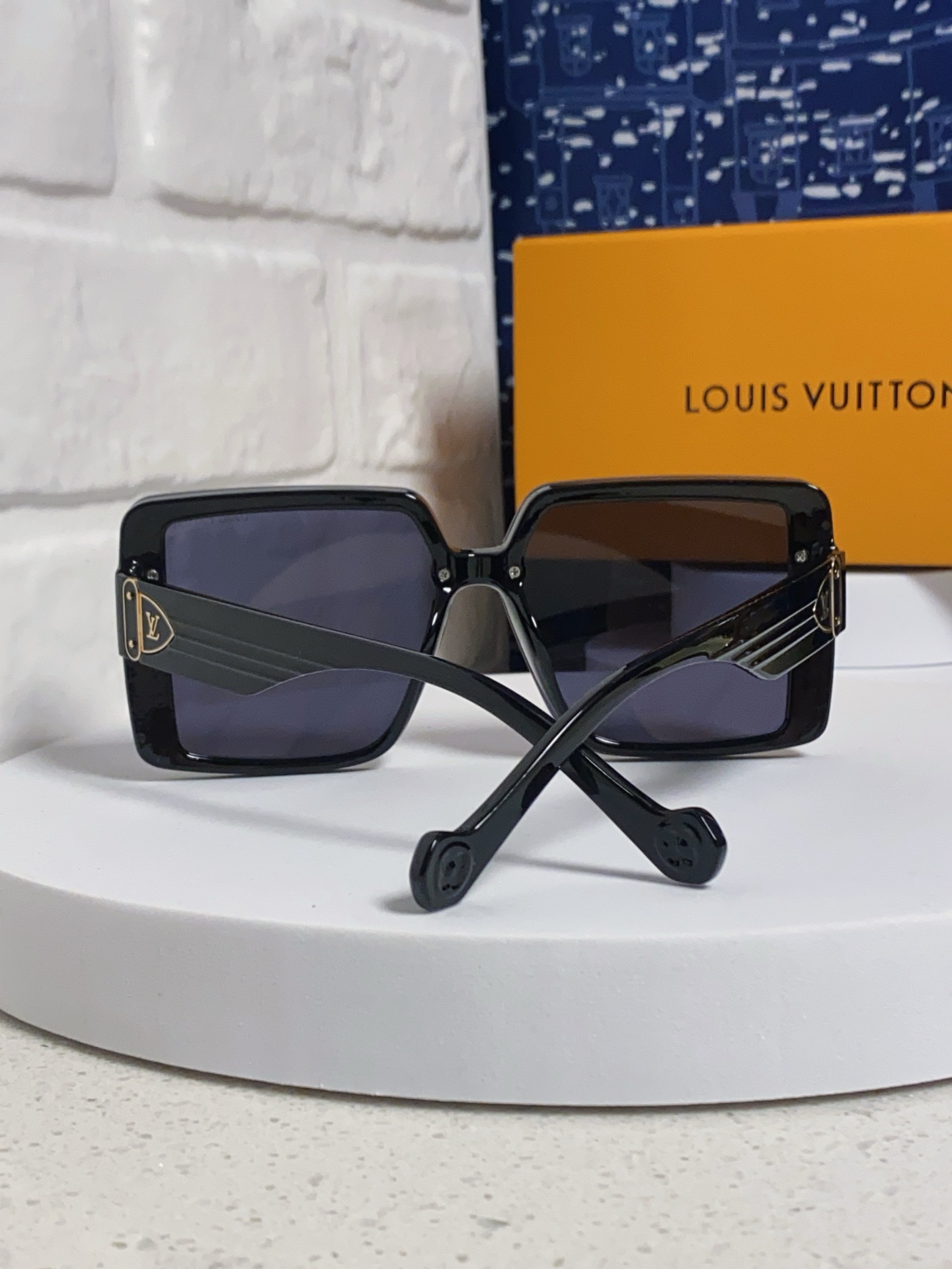 LOUIS VUITTON ルイヴィトン サングラス レディース 大ぶり フレーム キャンバス ブラック 多色展開 - 画像 6
