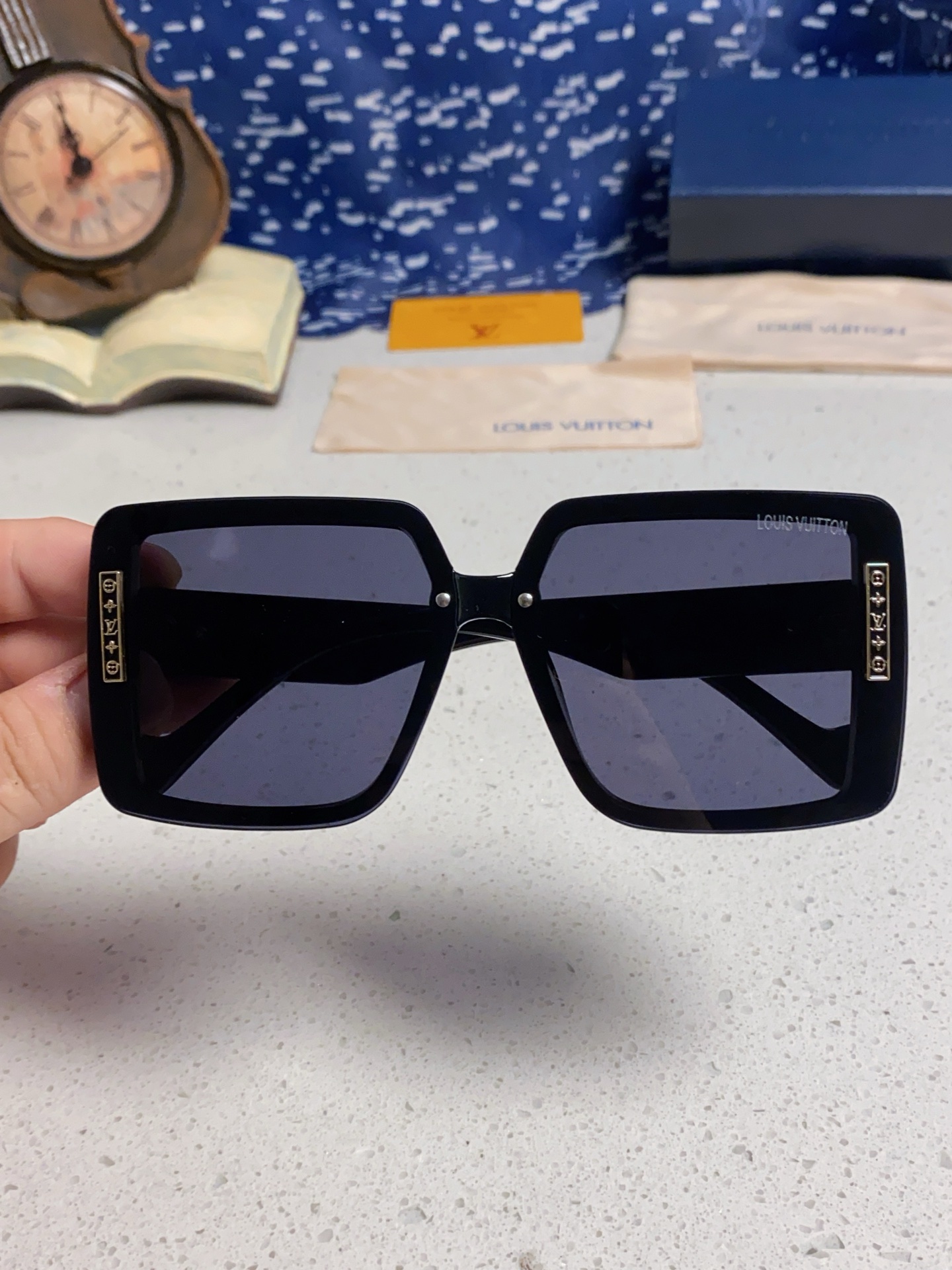 LOUIS VUITTON ルイヴィトン サングラス レディース 大ぶり フレーム キャンバス ブラック 多色展開 - 画像 7