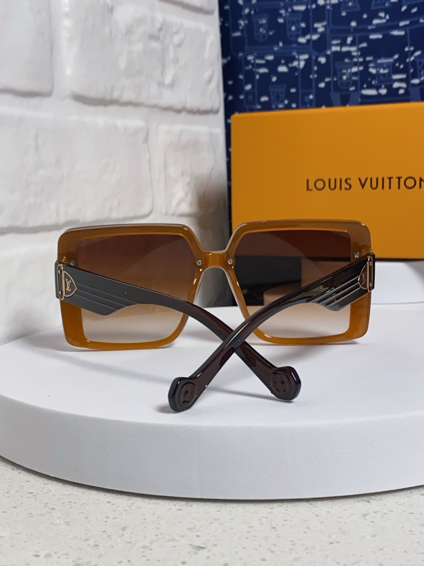 LOUIS VUITTON ルイヴィトン メガネ 2025新作 レディース 大サイズ レトロ 太陽眼鏡 ブラウン 多色展開 - 画像 6