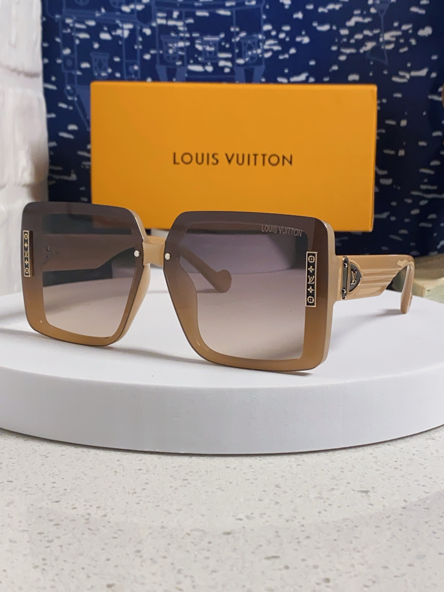 LOUIS VUITTON ルイヴィトン サングラス 大きなフレーム 偏光レンズ レディース ブランド トレンディ 多色展開