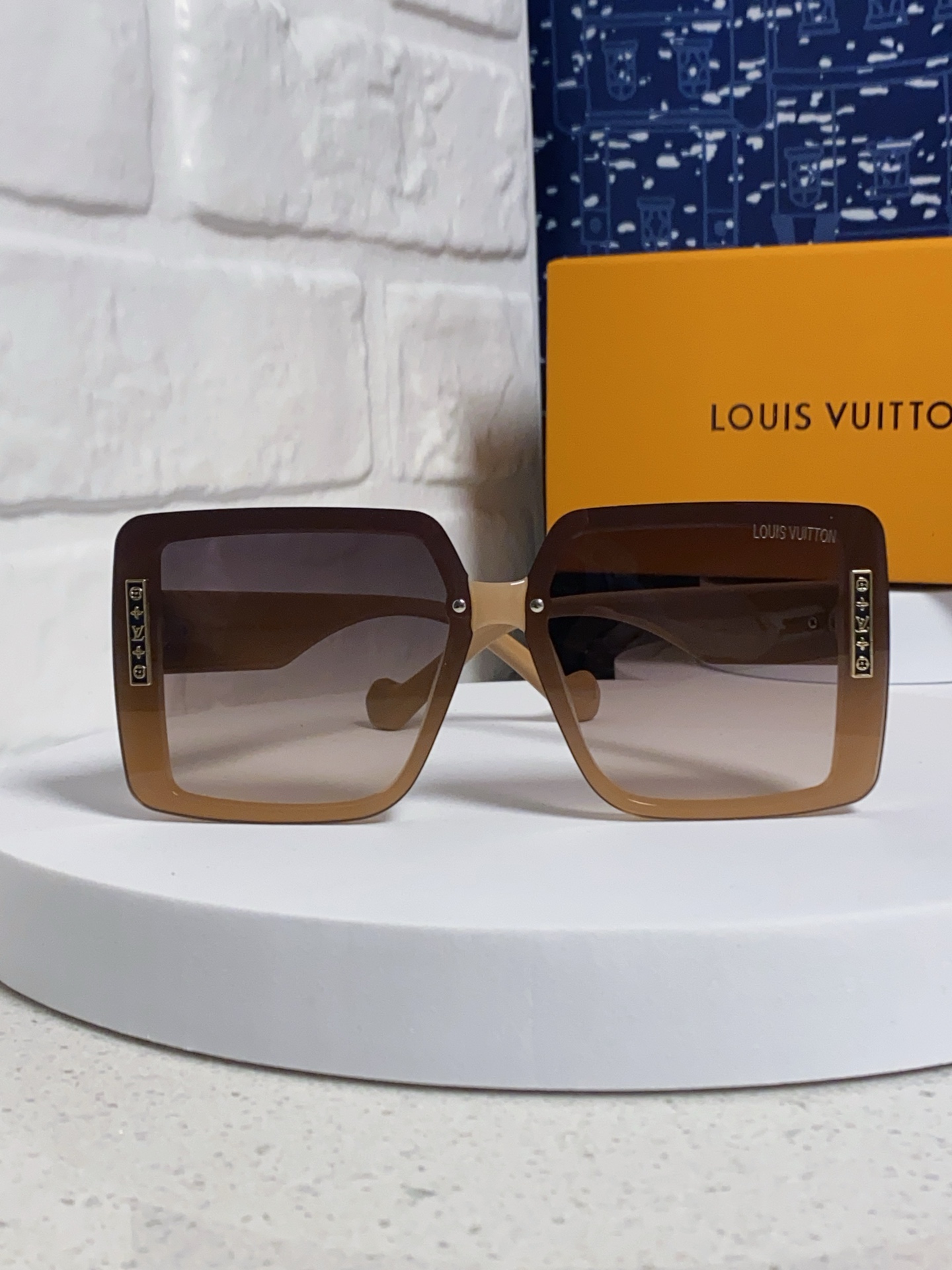 LOUIS VUITTON ルイヴィトン サングラス 大きなフレーム 偏光レンズ レディース ブランド トレンディ 多色展開 - 画像 5