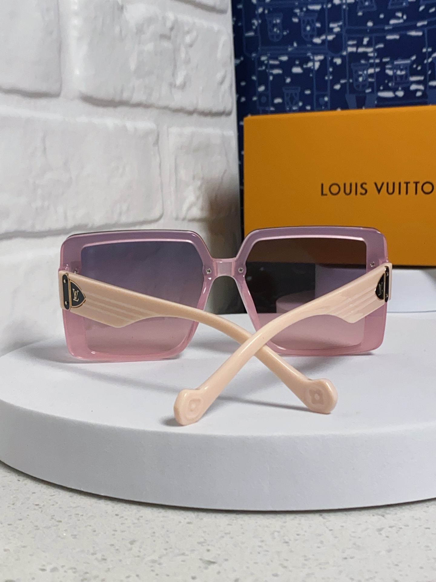 LOUIS VUITTON ルイヴィトン サングラス レディース 大きなフレーム メンズ兼用 ファッション ブランド アイウェア ピンク 多色展開 - 画像 6