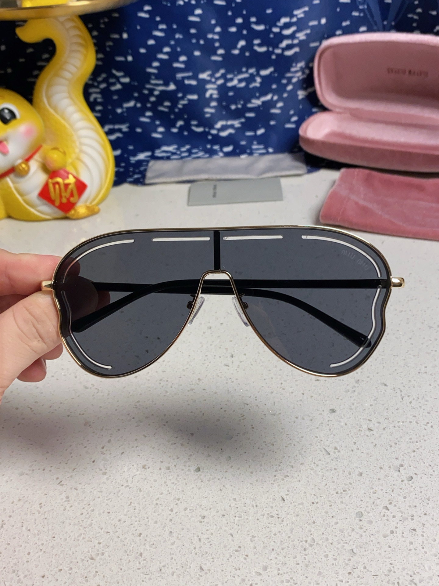 MIU MIU ミウミウ メガネ 高級感 カジュアル レディース ブラック ピンク 黒 4色展開 - 画像 6