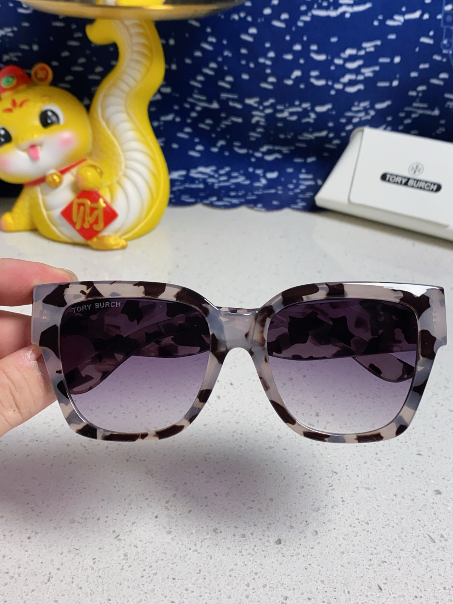 TORY BURCH トーリーバーチ サングラス フレーム型 レディース 大顔显瘦 防紫外線 31320 白豹纹 多色展開 - 画像 6