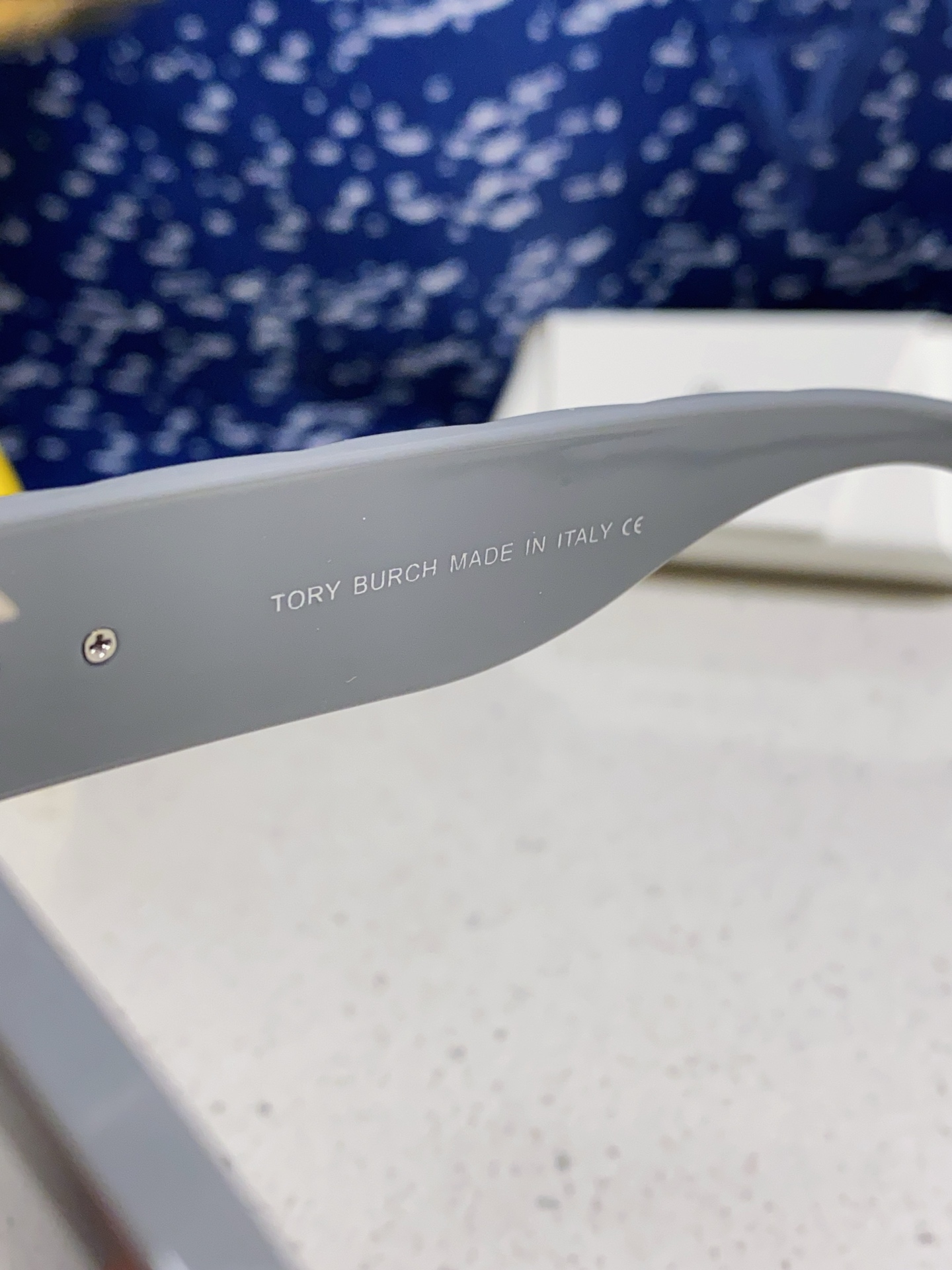 TORY BURCH トリー バーチ サングラス 大型フレーム ファッション レディース ブラック 多色展開 - 画像 9