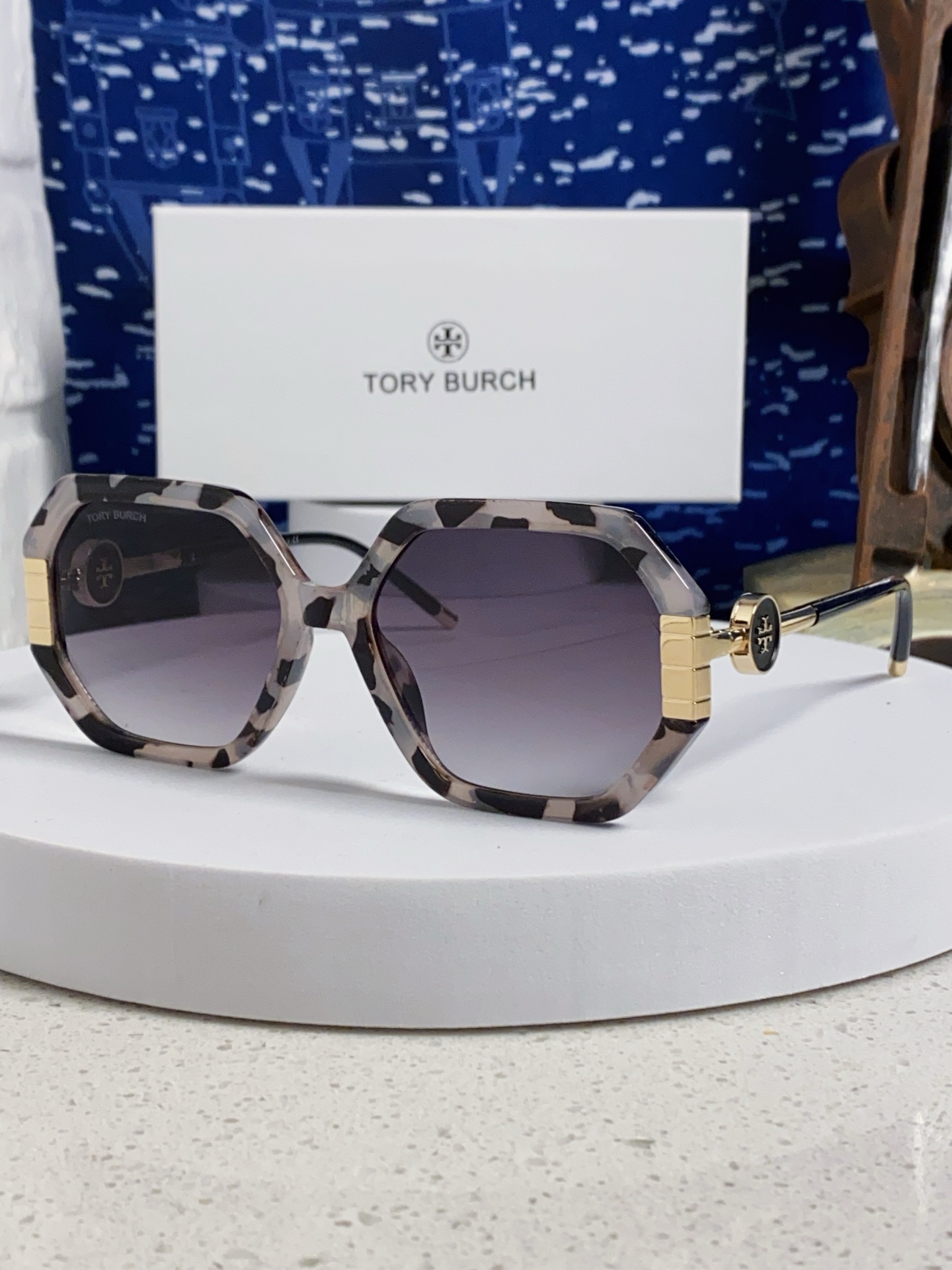 TORY BURCH トリー バーチ サングラス メンズ レディース 2025年新作 多边形 防紫外线 シェル柄 トレーントップ 多色展開