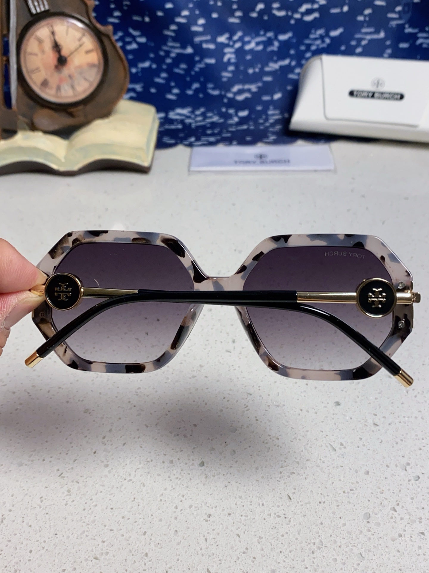 TORY BURCH トリー バーチ サングラス メンズ レディース 2025年新作 多边形 防紫外线 シェル柄 トレーントップ 多色展開 - 画像 8