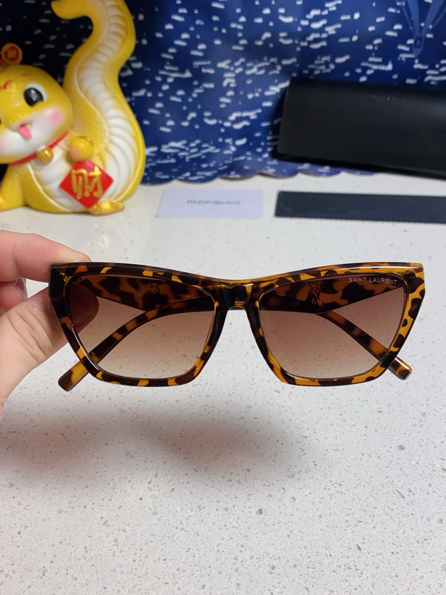 P130 YSL圣罗兰 2025新款猫眼方框太阳眼镜女圆脸SLM103遮阳墨镜男防紫外线 女士偏光太阳镜_31302 - 画像 7