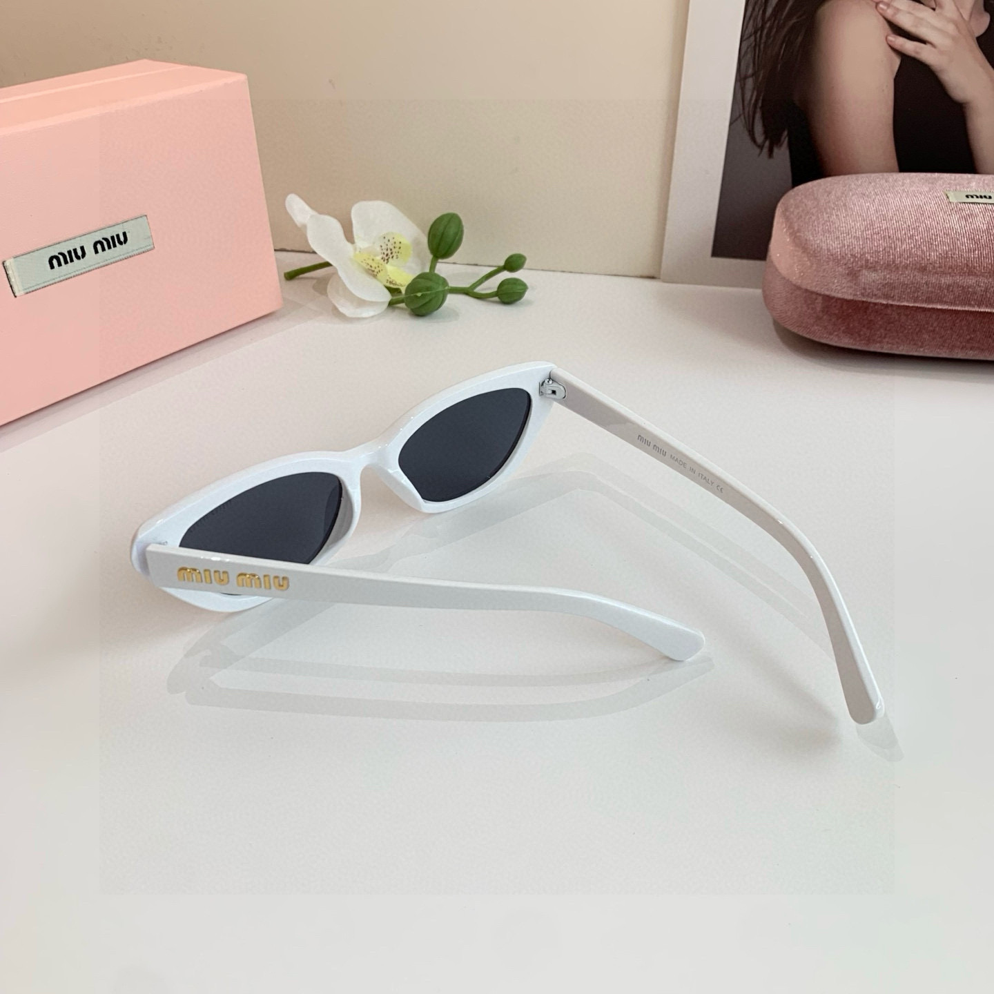 MIU MIU ミュウミュウ サングラス メンズ レディース フェイスプロテクション ブラック ホワイト ブラウン 3色展開 - 画像 7