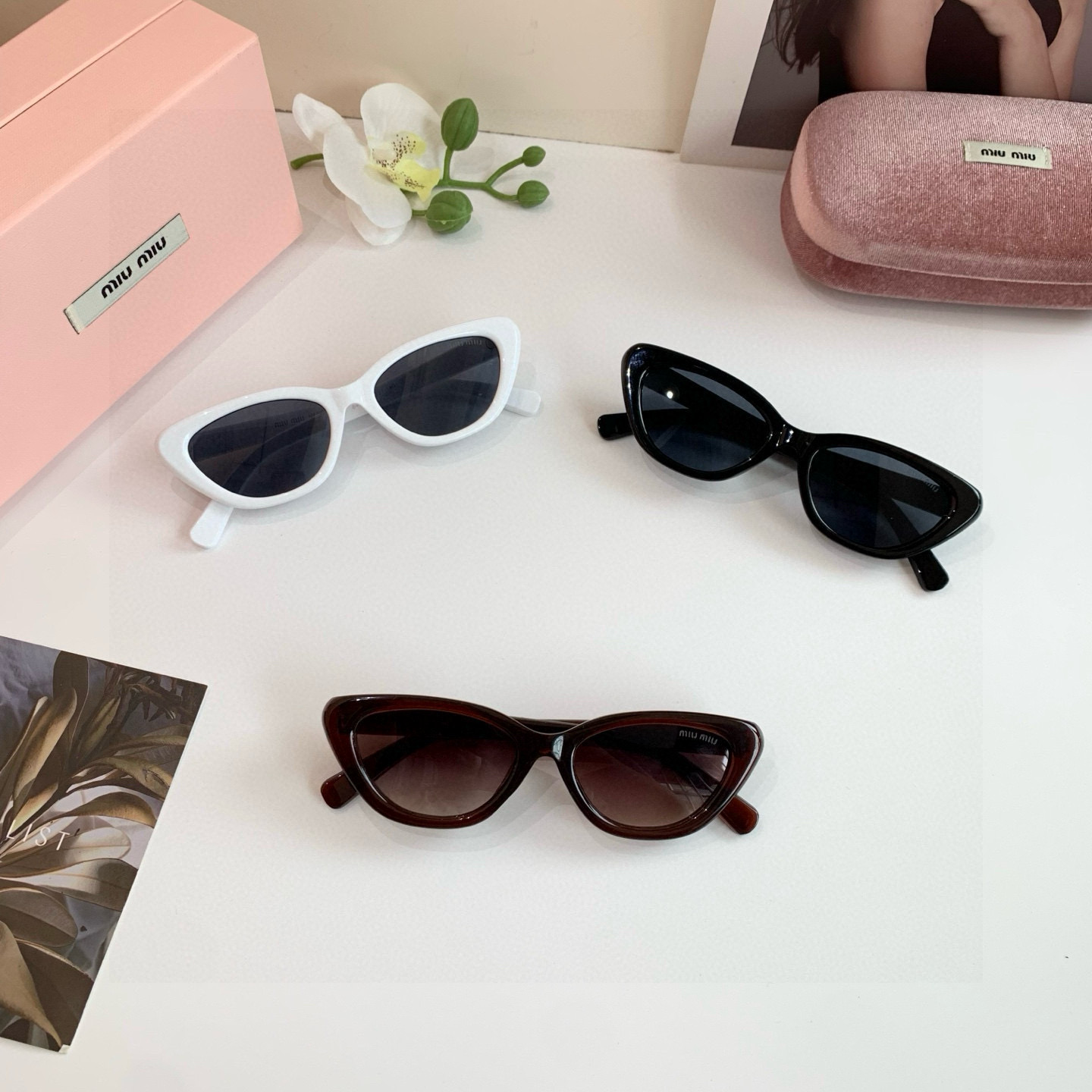 MIU MIU ミュウミュウ サングラス メンズ レディース フェイスプロテクション ブラック ホワイト ブラウン 3色展開 - 画像 9