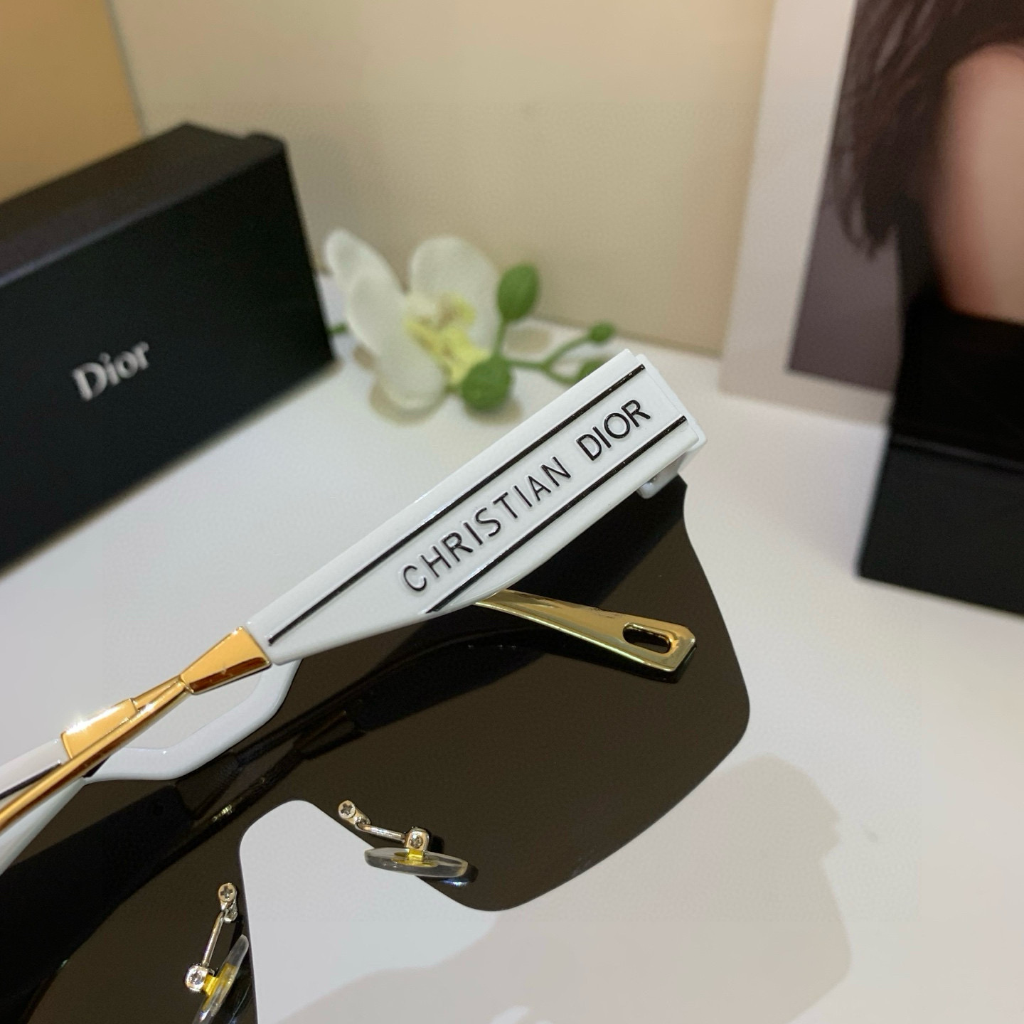 Dior ディオール サングラス フレーム レディース メンズ ホイール型 ブラック ホワイト ボルドー ブラウン 3色展開 - 画像 8
