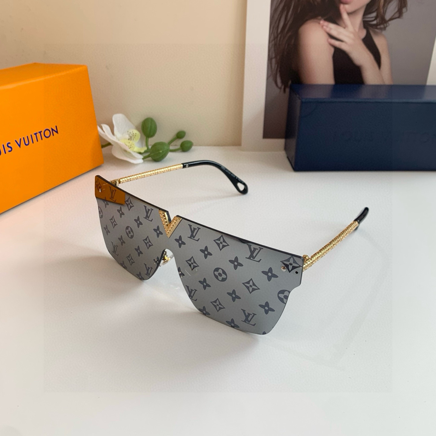 LV ルイヴィトン サングラス 一体型 モノグラム デザイン ファッショナブル レディース ブラック ブラウン 422 59□13-145 - 画像 2