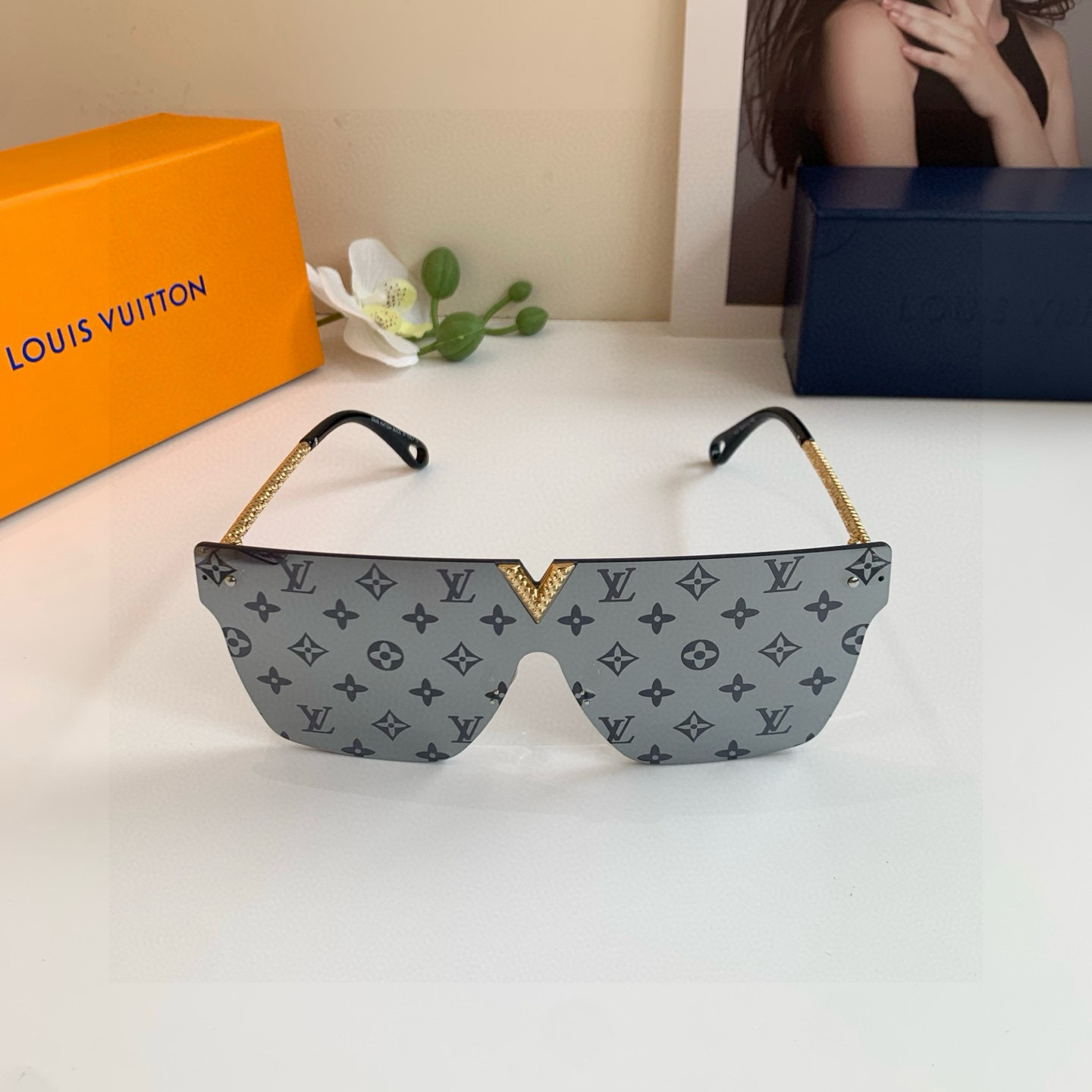 LV ルイヴィトン サングラス 一体型 モノグラム デザイン ファッショナブル レディース ブラック ブラウン 422 59□13-145 - 画像 3