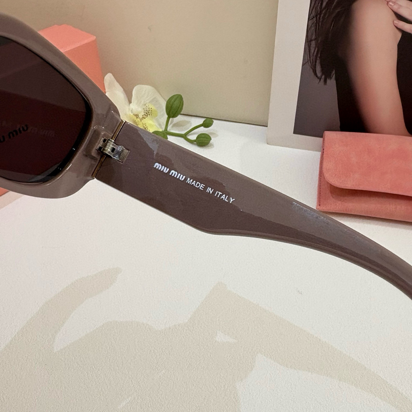 MIU MIU ミウミウ サングラス レディース フラットサングラス 韓国風 大きめ ブラウン - 画像 8