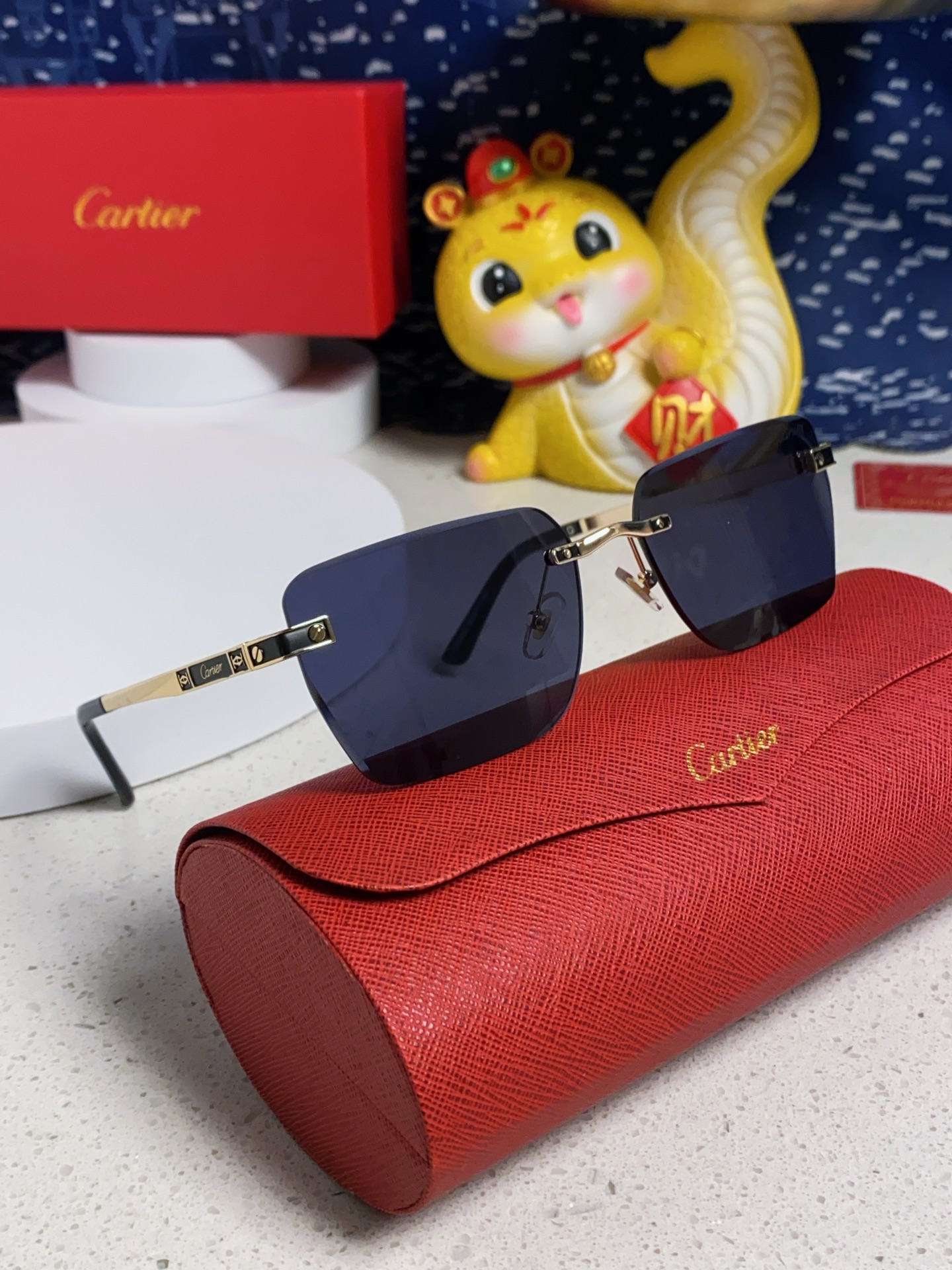 Cartier カルティエ サングラス メンズ レディース 男女兼用 フレームレス オーバル型 ポリカーボネート 多色展開 - 画像 2