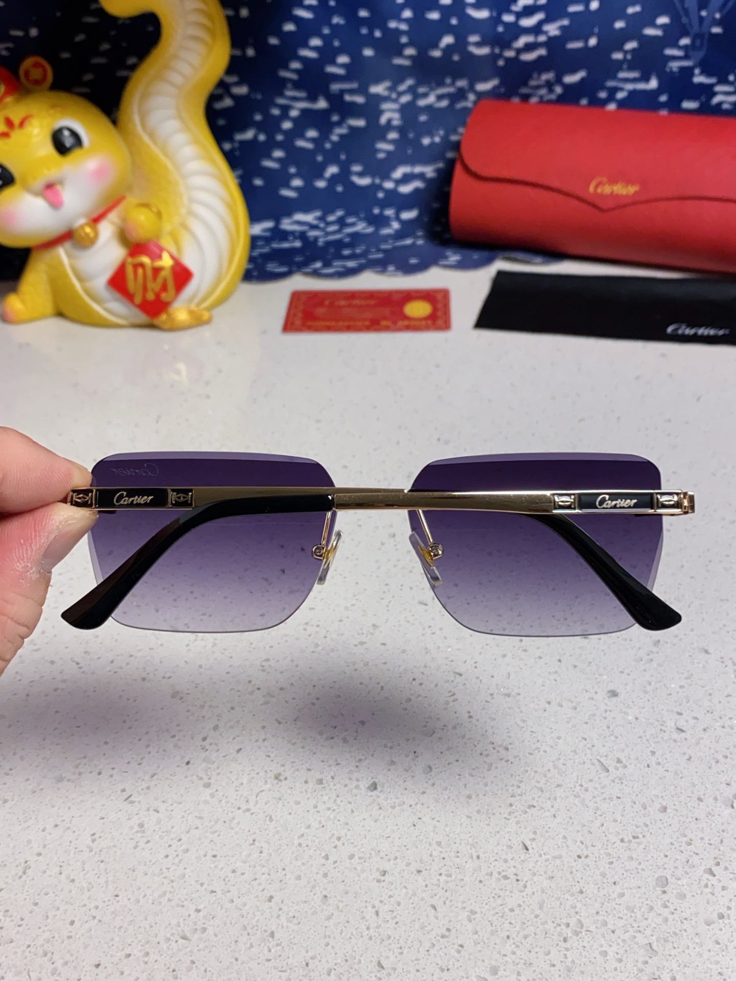 P135 Carter卡地亚 2025新款潮无框时尚太阳眼镜男欧美切边墨镜女个性太阳镜 男女通用_31522 - 画像 8