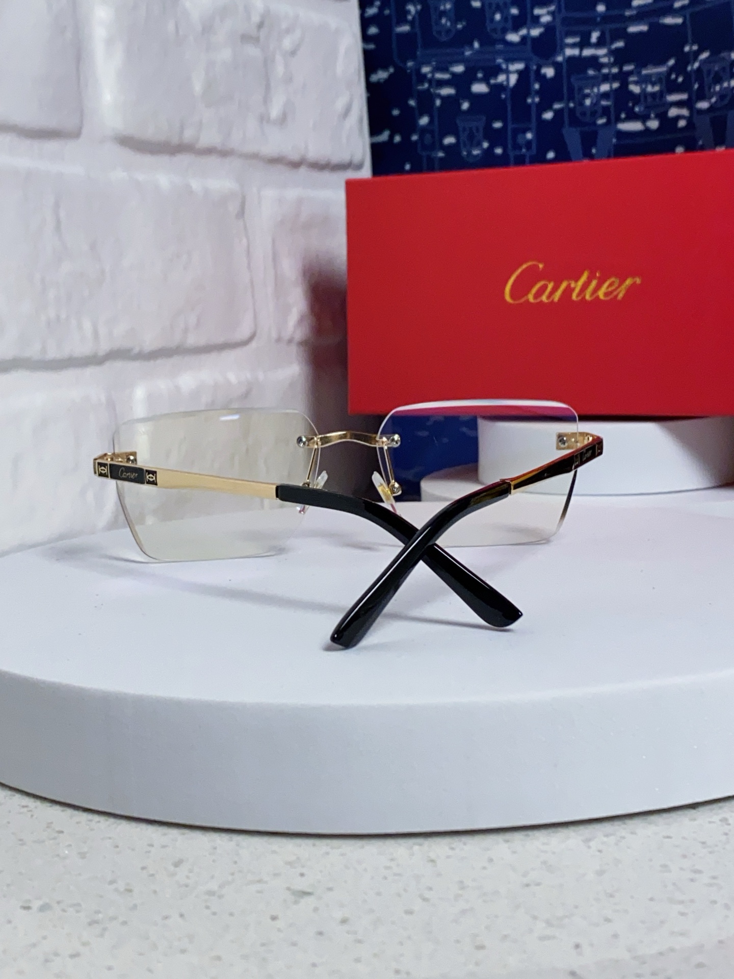 Cartier カルティエ サングラス 男女兼用 フレームレス 2025年新作 シールズ メンズ レディース ブラック 多色展開 - 画像 6