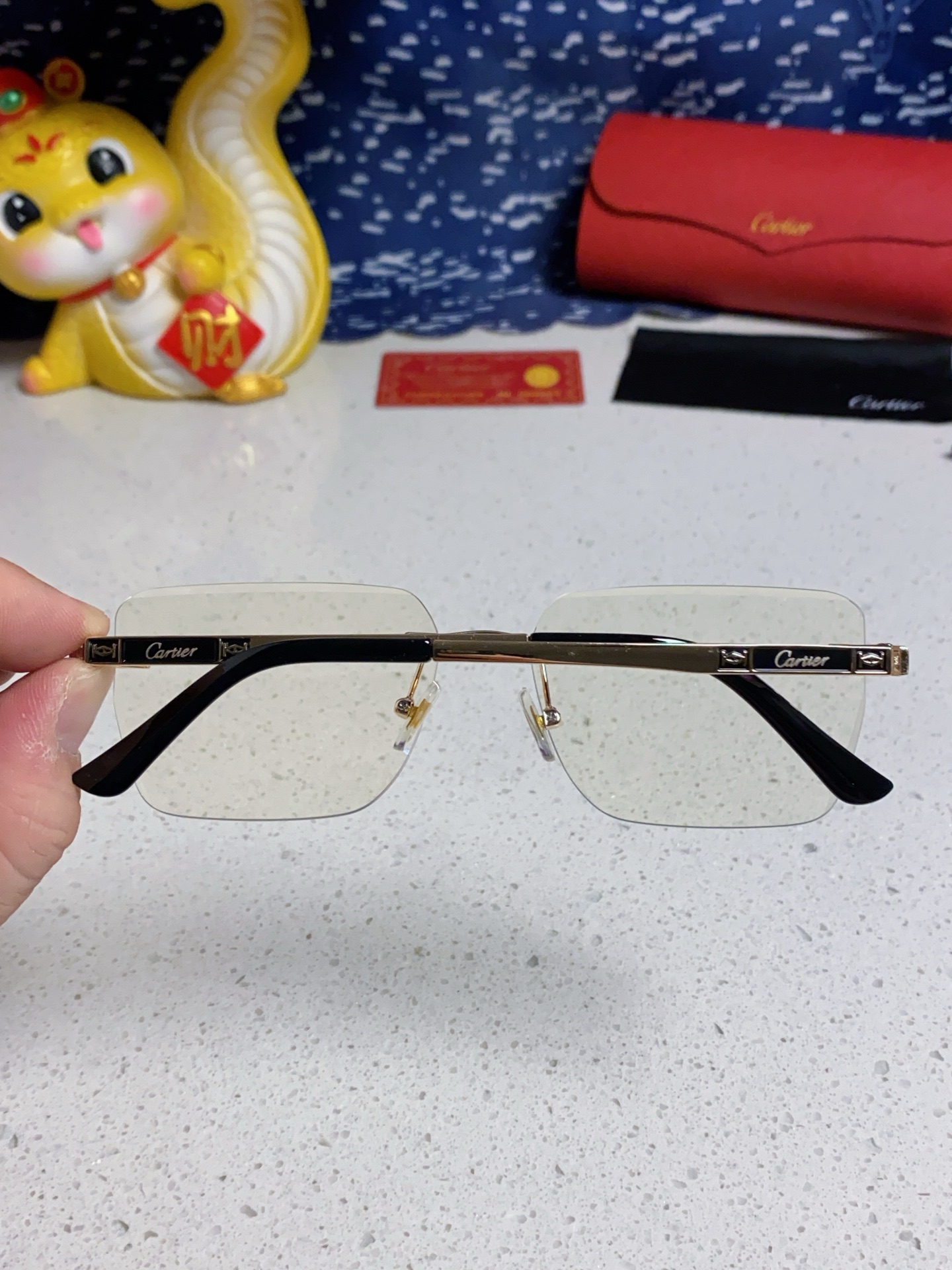 Cartier カルティエ サングラス 男女兼用 フレームレス 2025年新作 シールズ メンズ レディース ブラック 多色展開 - 画像 8