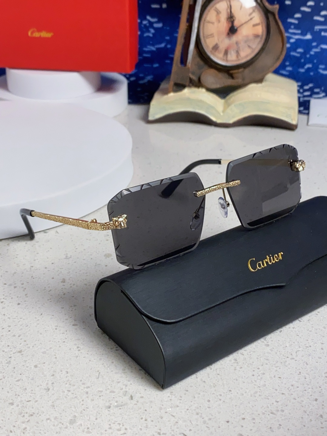 Cartier カルティエ サングラス フレームレス 2025新作 ペンダント メンズ レディース インスタ風 ブラック 多色展開 - 画像 2