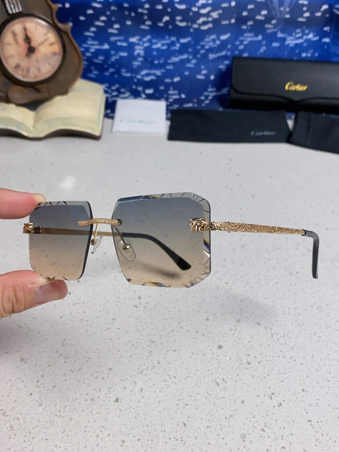 Cartier カルティエ メンズ サングラス フレームレス 2025 限定 メンズ レディース グラデーション ブラック ブロンズ ピンク グリーン ブラウン 多色展開 - 画像 9