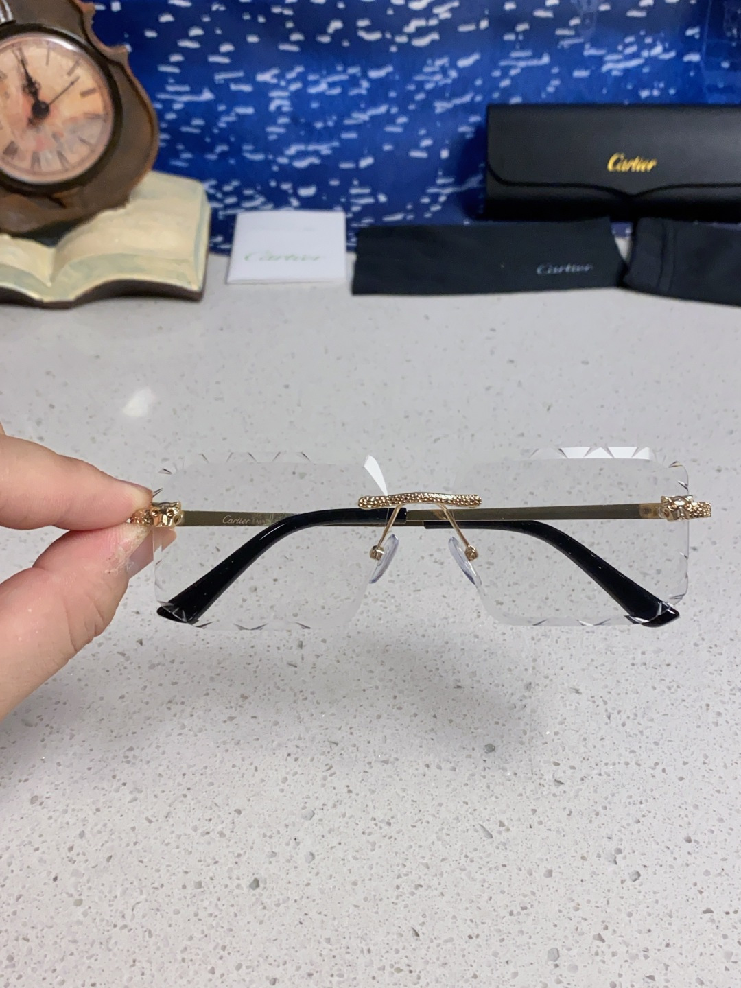 Cartier カルティエ インディペンデントサングラス メンズ レディース 金フレーム 透明レンズ 2色展開 - 画像 7