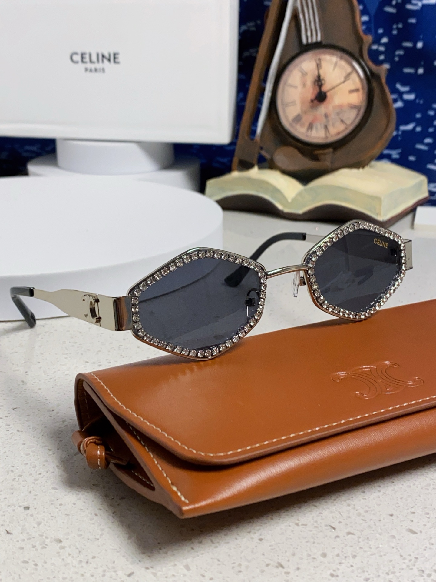 CELINE シャネル サングラス フラットシェイプ 満钻 シルバー レディース 多色展開 - 画像 2