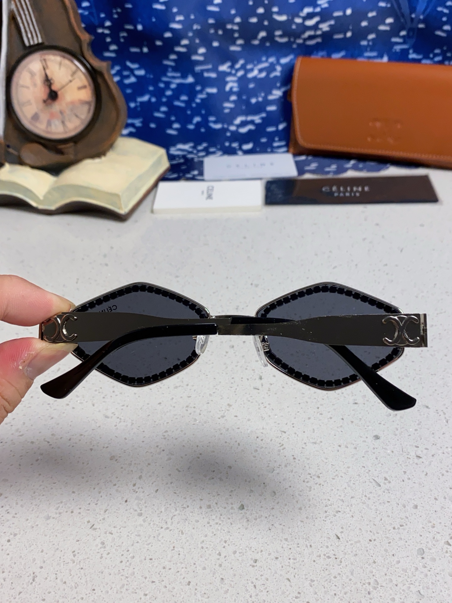 CELINE シャネル サングラス フラットシェイプ 満钻 シルバー レディース 多色展開 - 画像 8