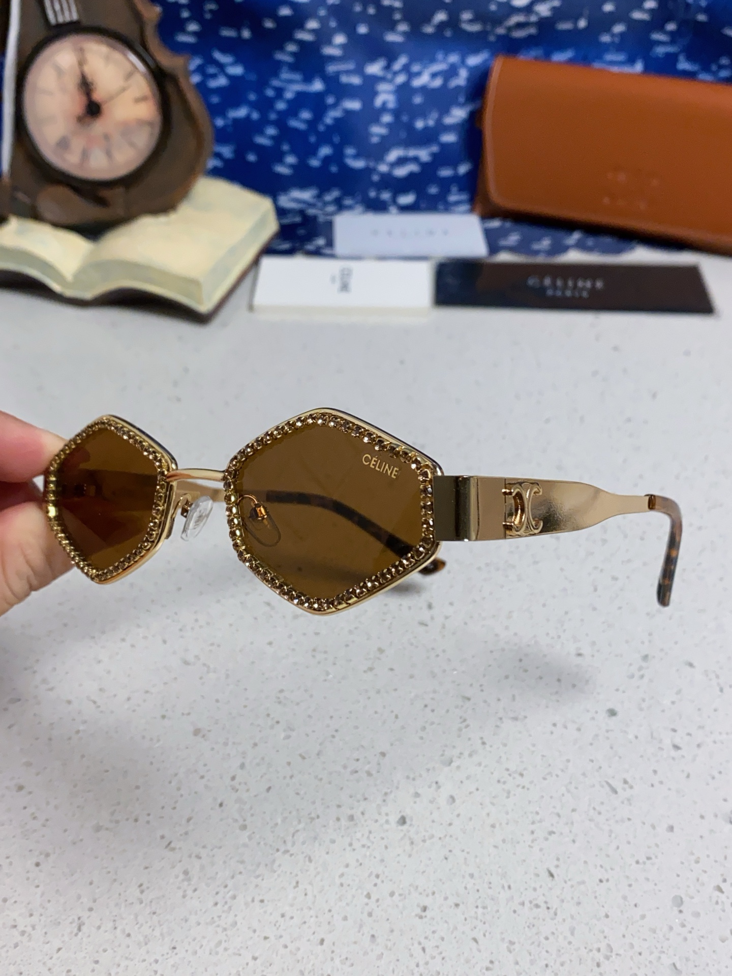 CELINE セリーヌ サングラス メタルフレーム 満鑽 レディース ゴールド ブラック ティール グリーン 多色展開 - 画像 9